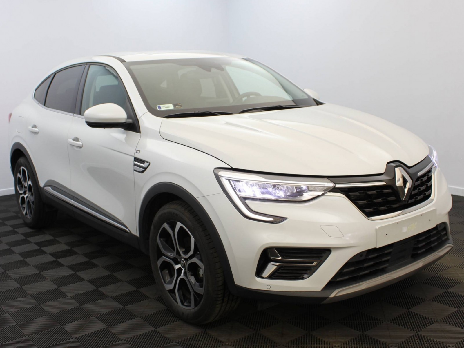 RENAULT - ARKANA - #183730 - 16