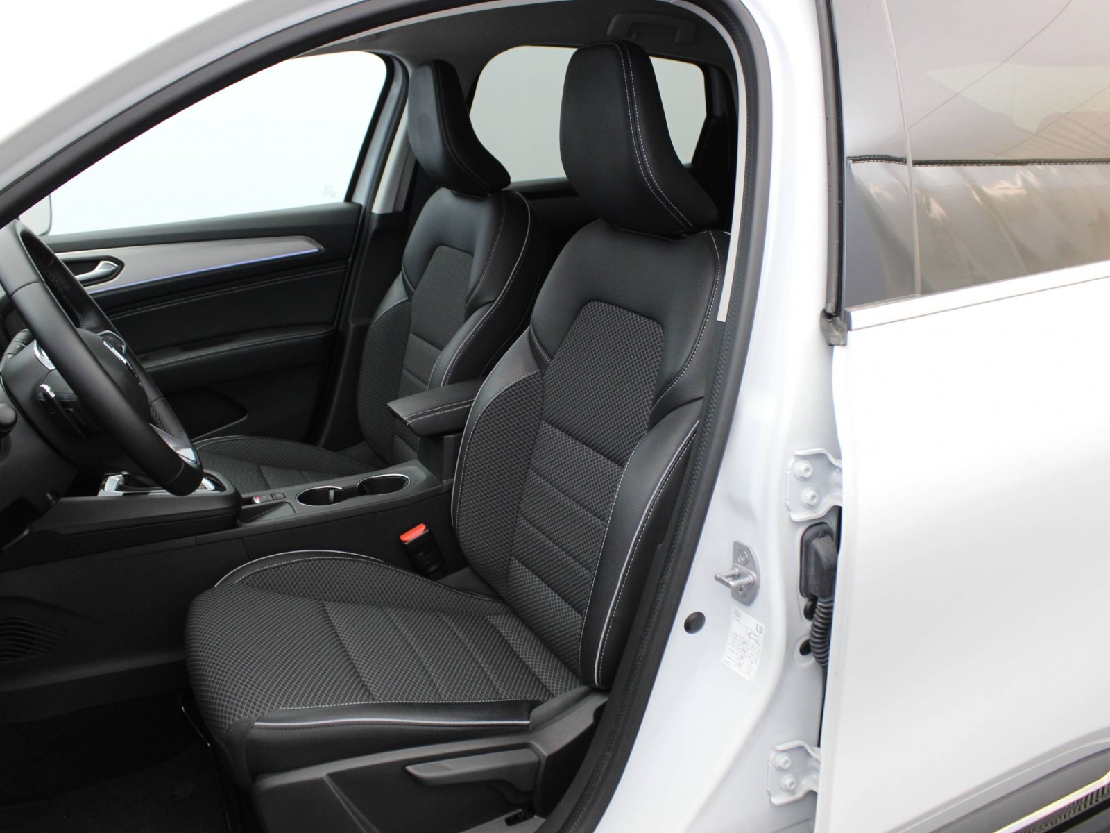 RENAULT - ARKANA - #183730 - 7