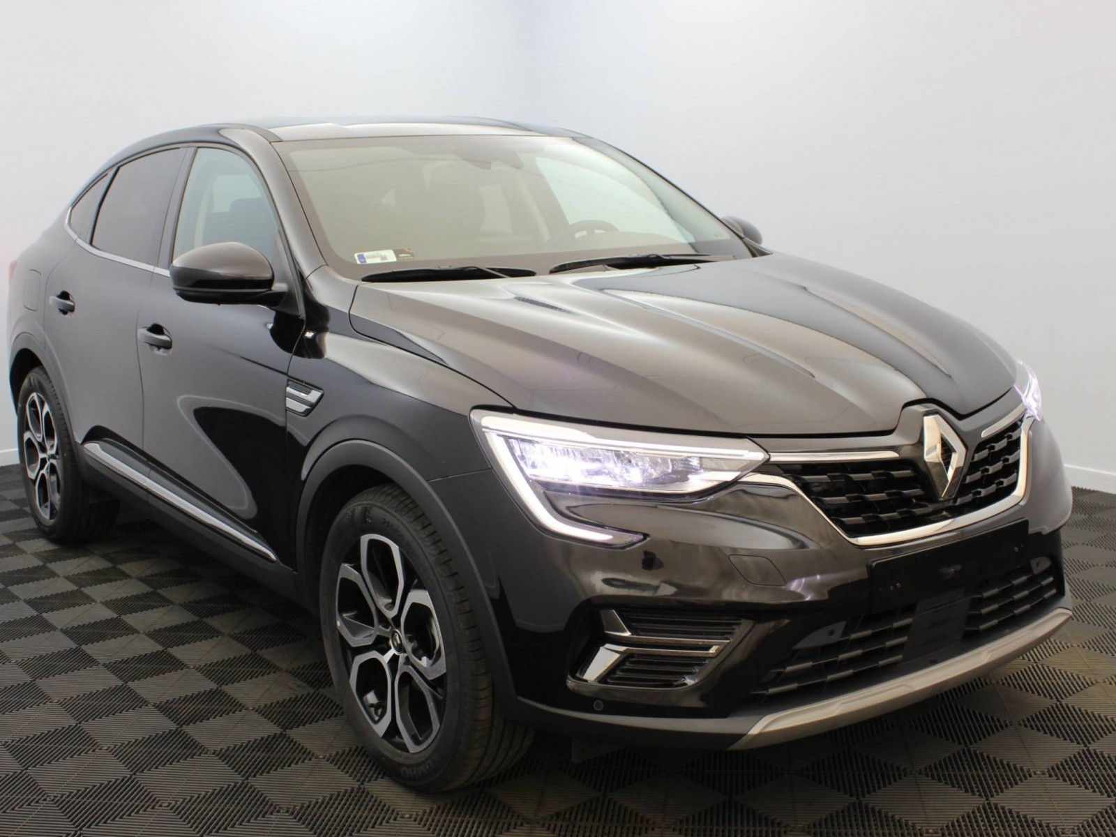 RENAULT - ARKANA - #183894 - 16