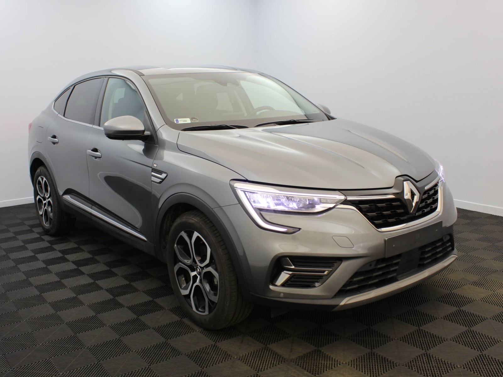 RENAULT - ARKANA - #183892 - 1