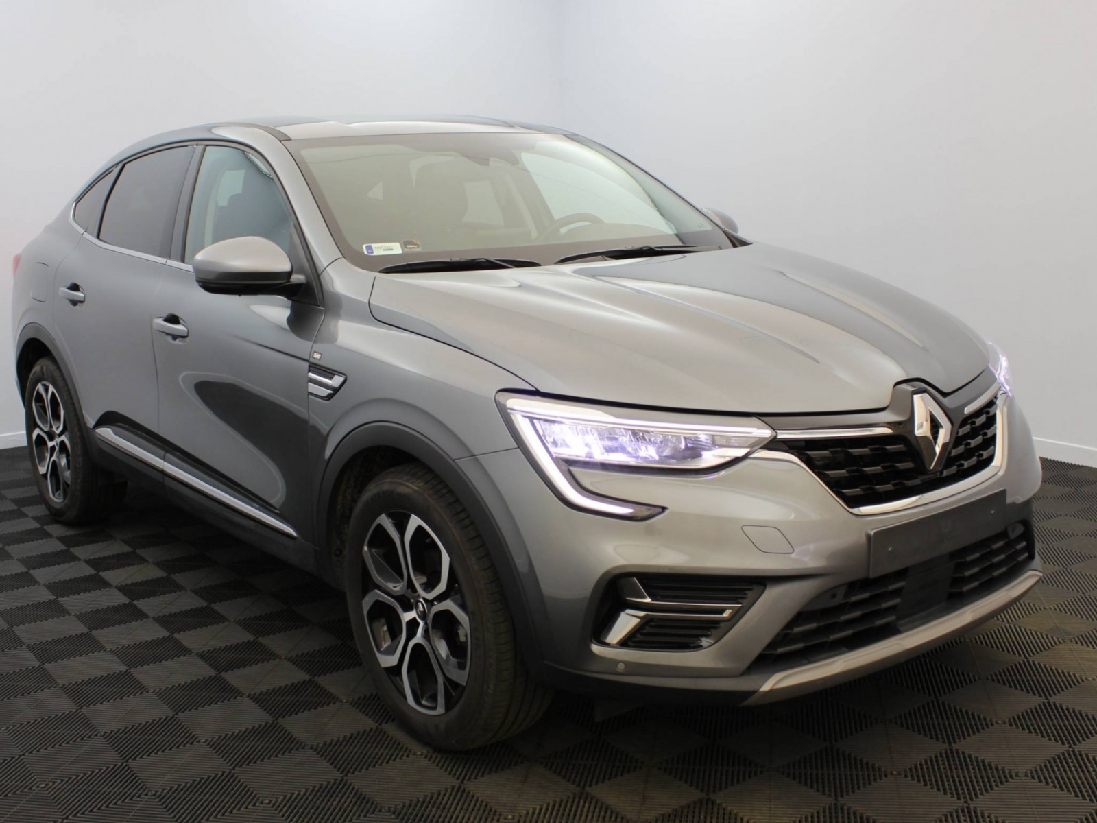 RENAULT - ARKANA - #183892 - 16