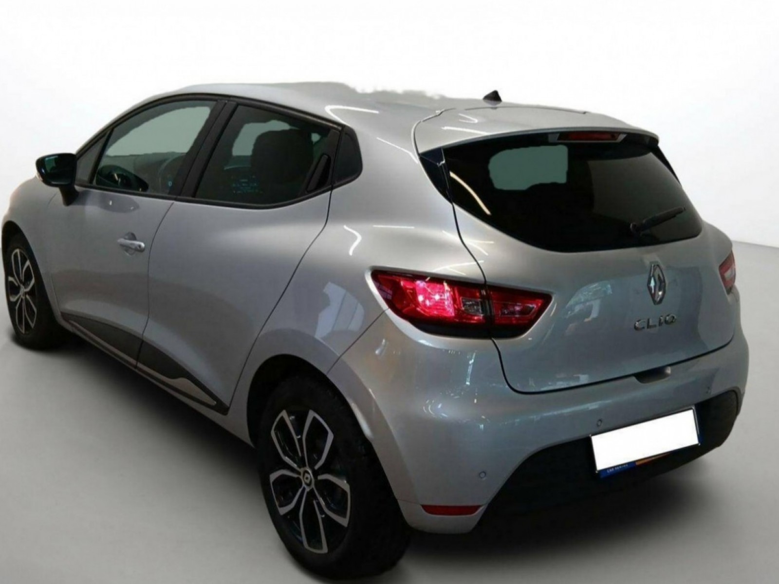 RENAULT - CLIO IV - #198374 - 25
