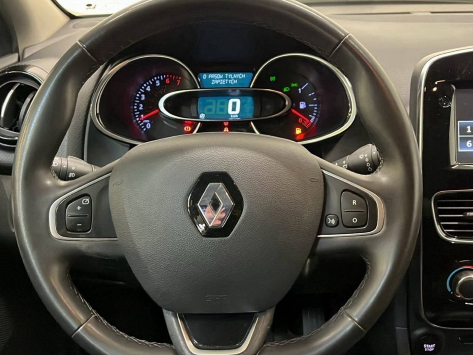 RENAULT - CLIO IV - #198374 - 45