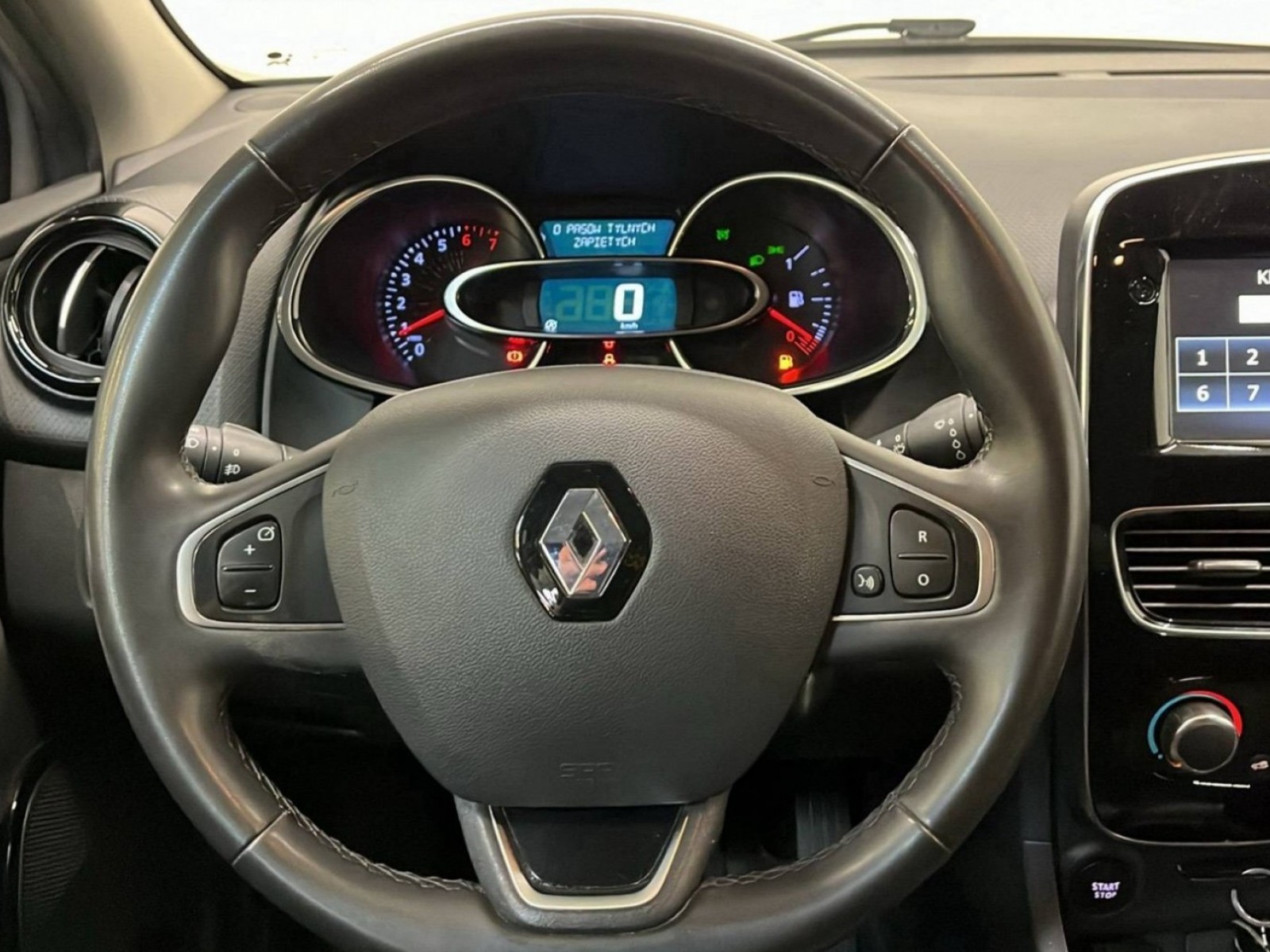 RENAULT - CLIO IV - #198374 - 44