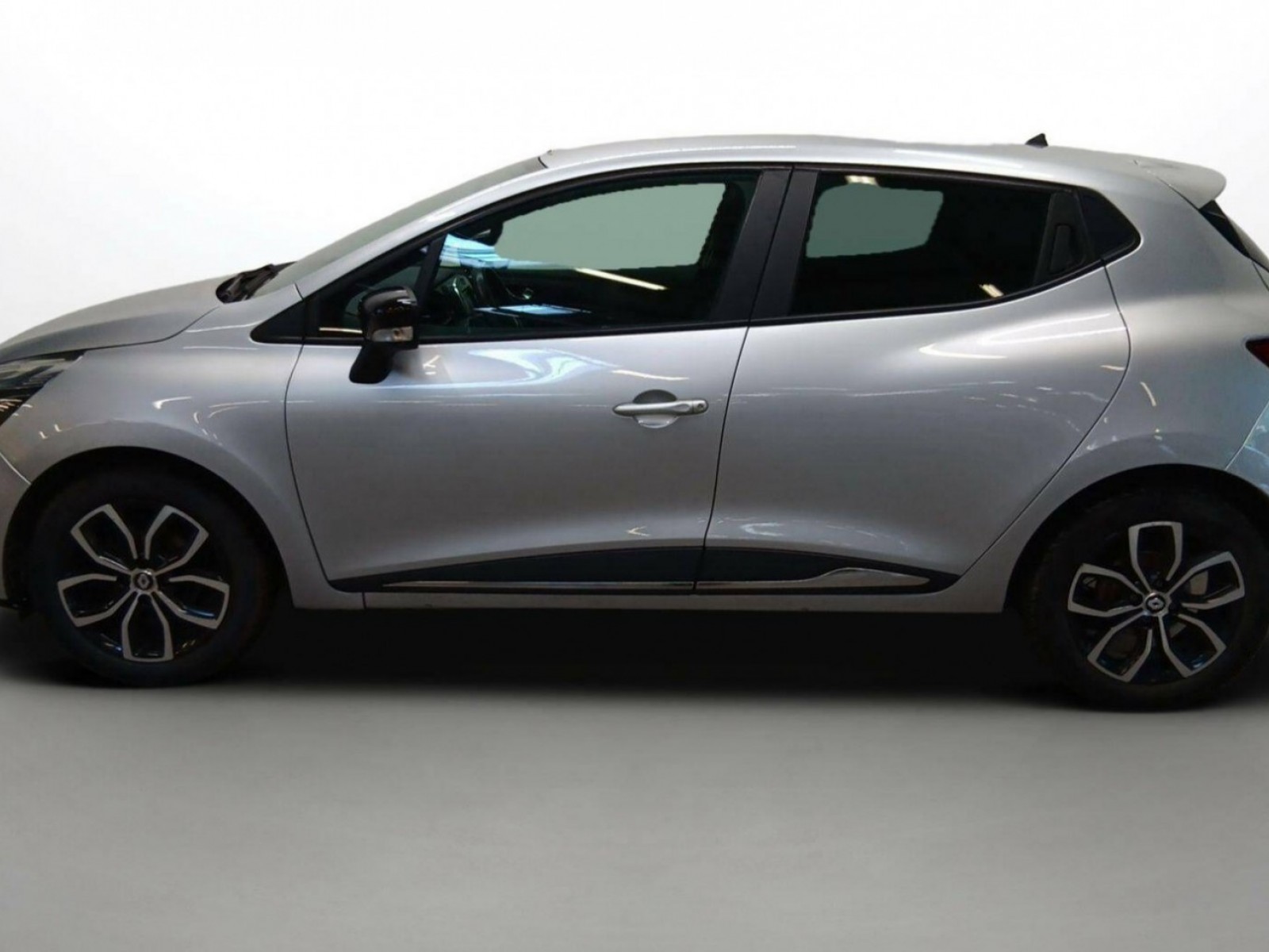RENAULT - CLIO IV - #198374 - 57