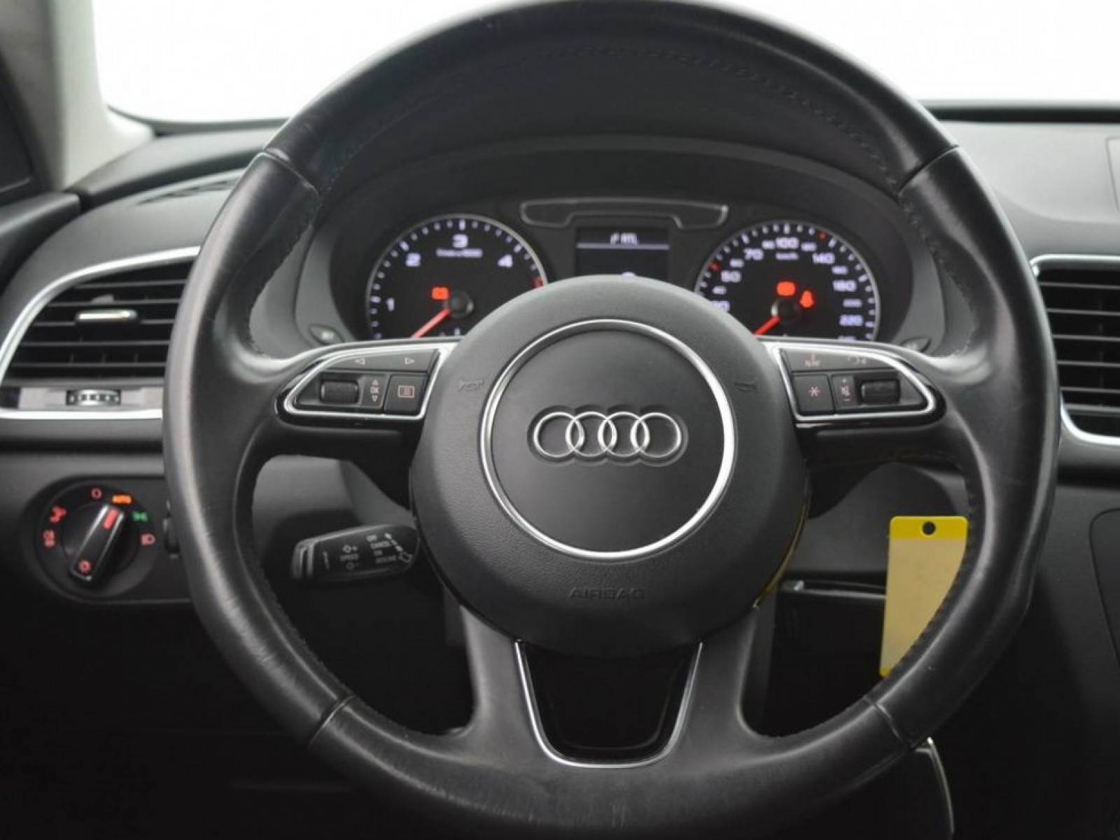 AUDI - Q3 - #183042 - 25
