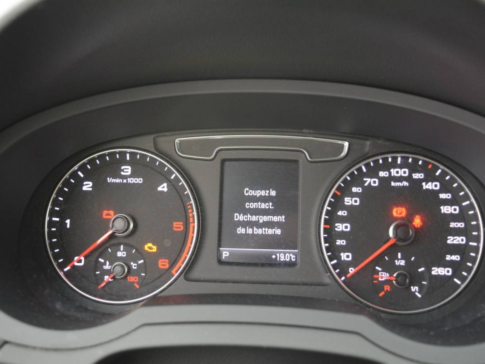 AUDI - Q3 - #183042 - 12