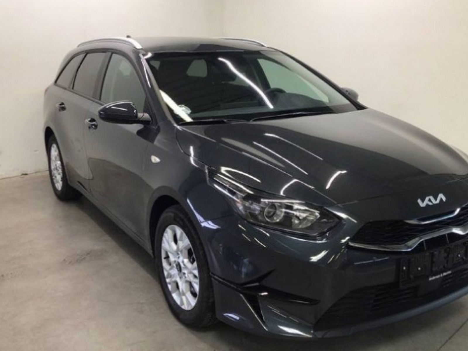 KIA - CEED SW - #181655 - 17