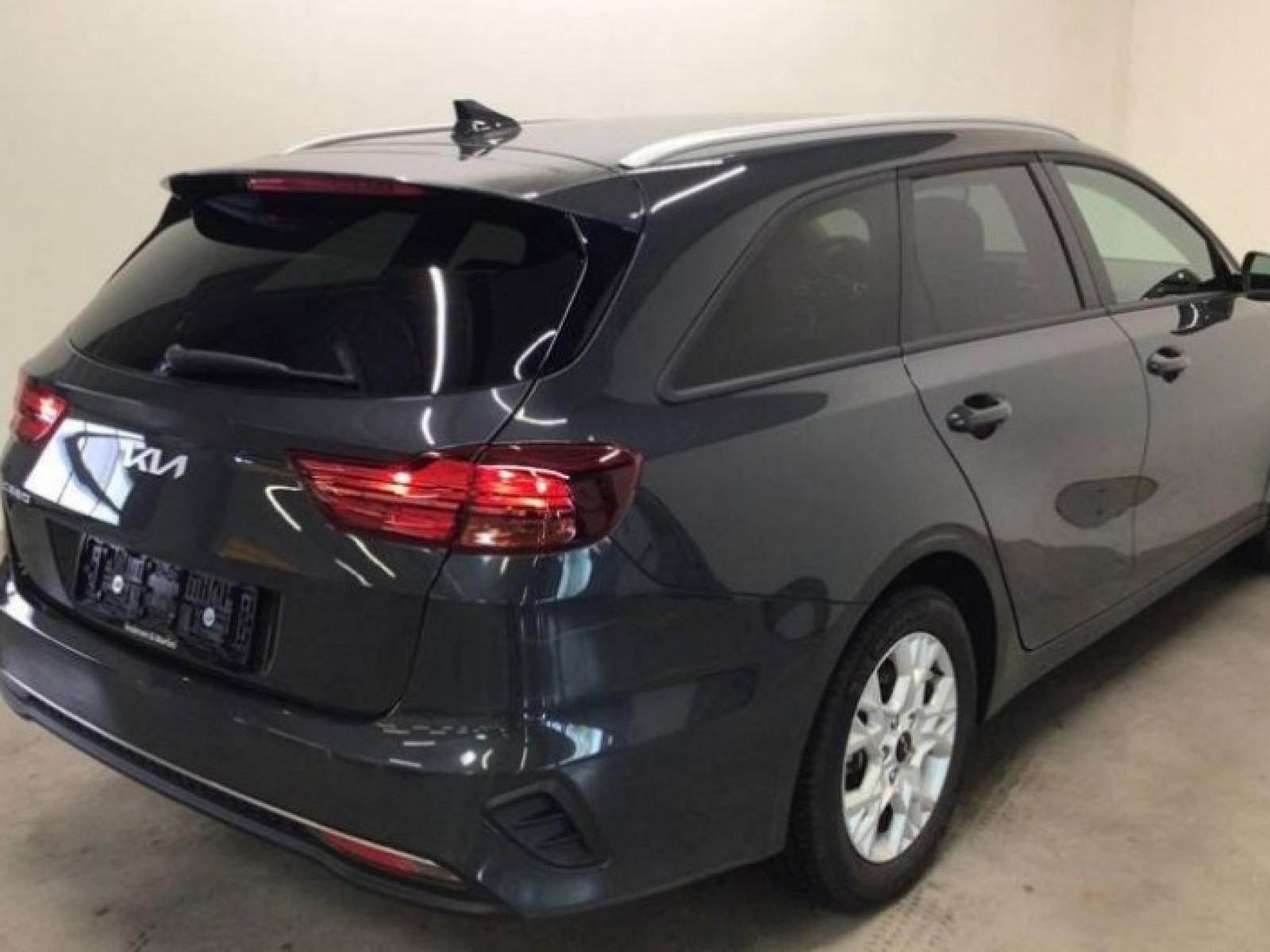 KIA - CEED SW - #181655 - 19
