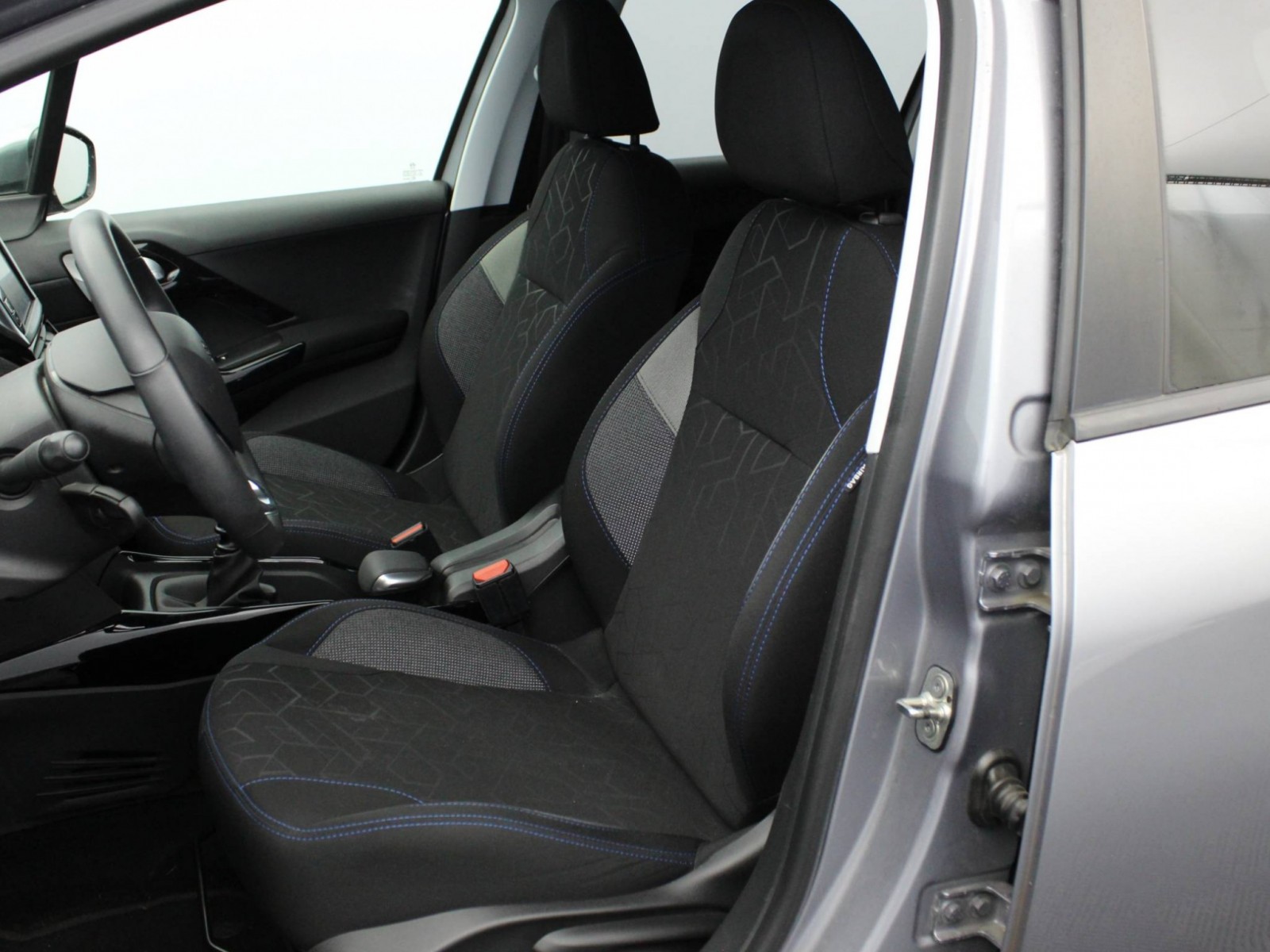 PEUGEOT - 2008 - #183594 - 22