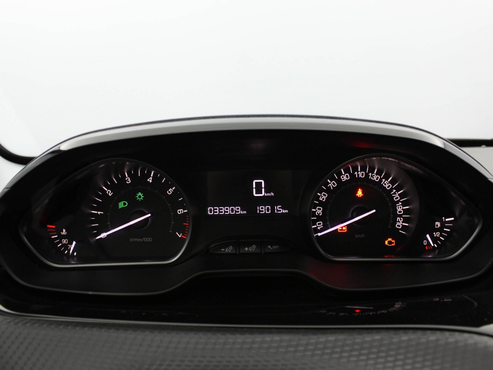 PEUGEOT - 2008 - #183594 - 12