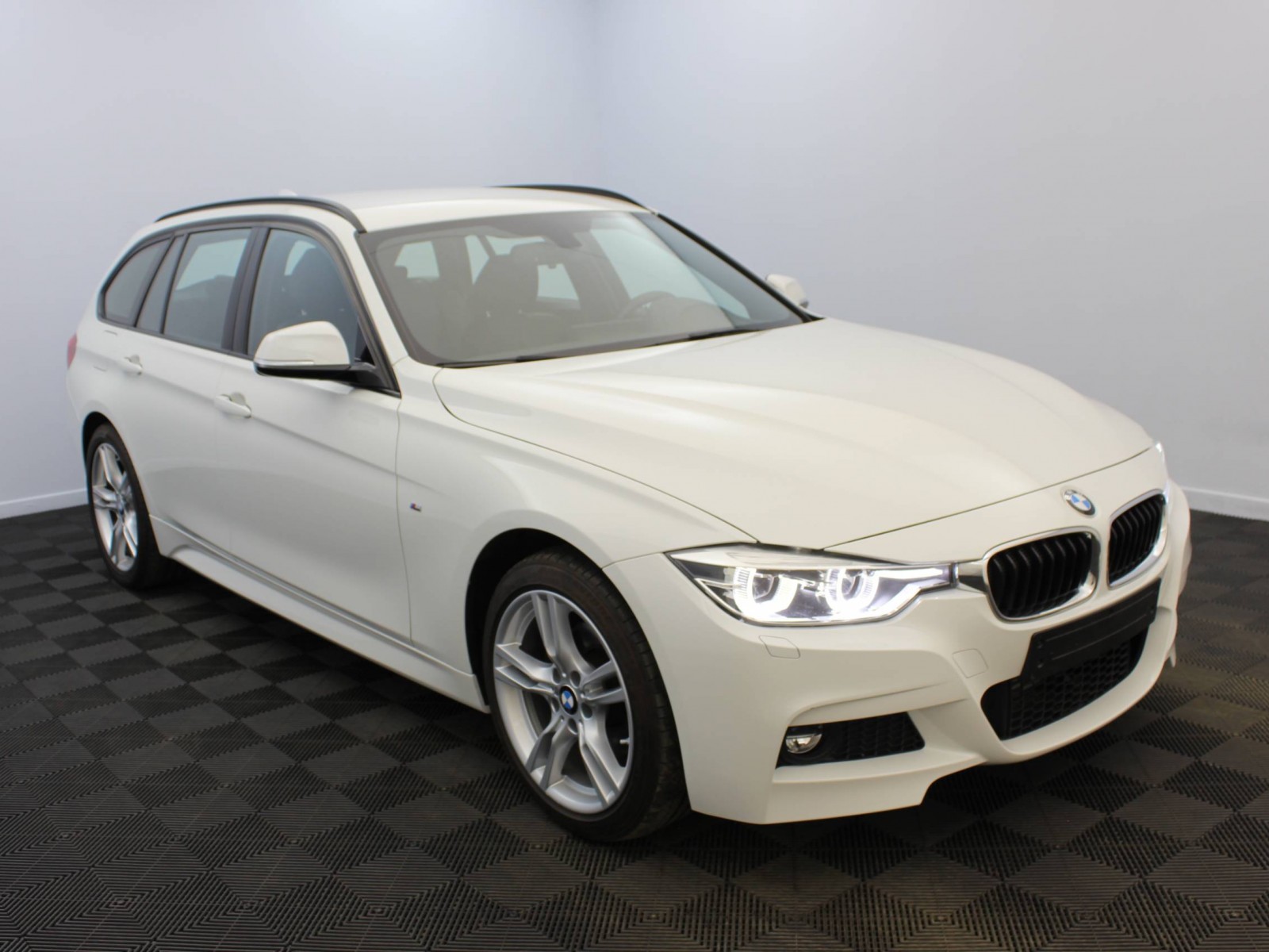 BMW - SERIE 3 TOURING F31 LCI2 - #183612 - 1