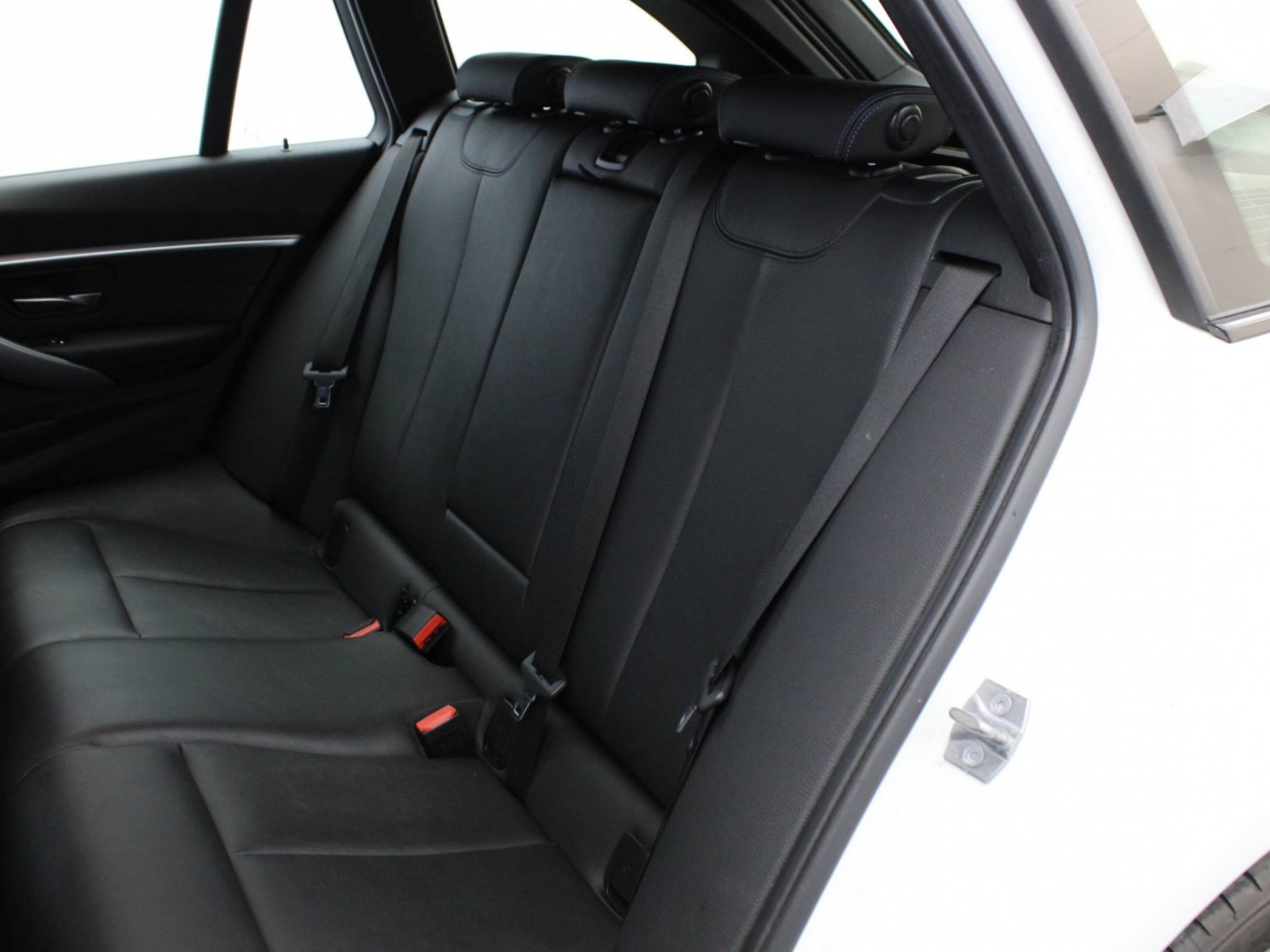 BMW - SERIE 3 TOURING F31 LCI2 - #183612 - 23