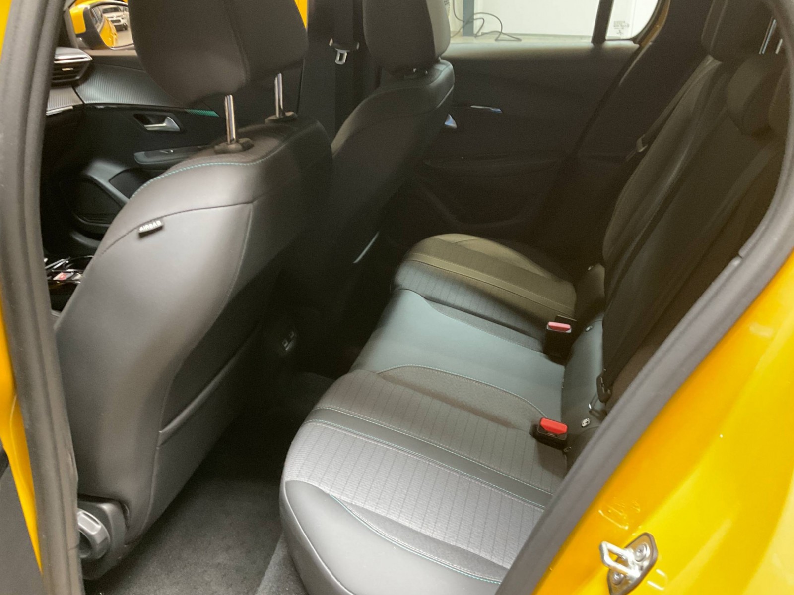 PEUGEOT - 208 - #184126 - 21