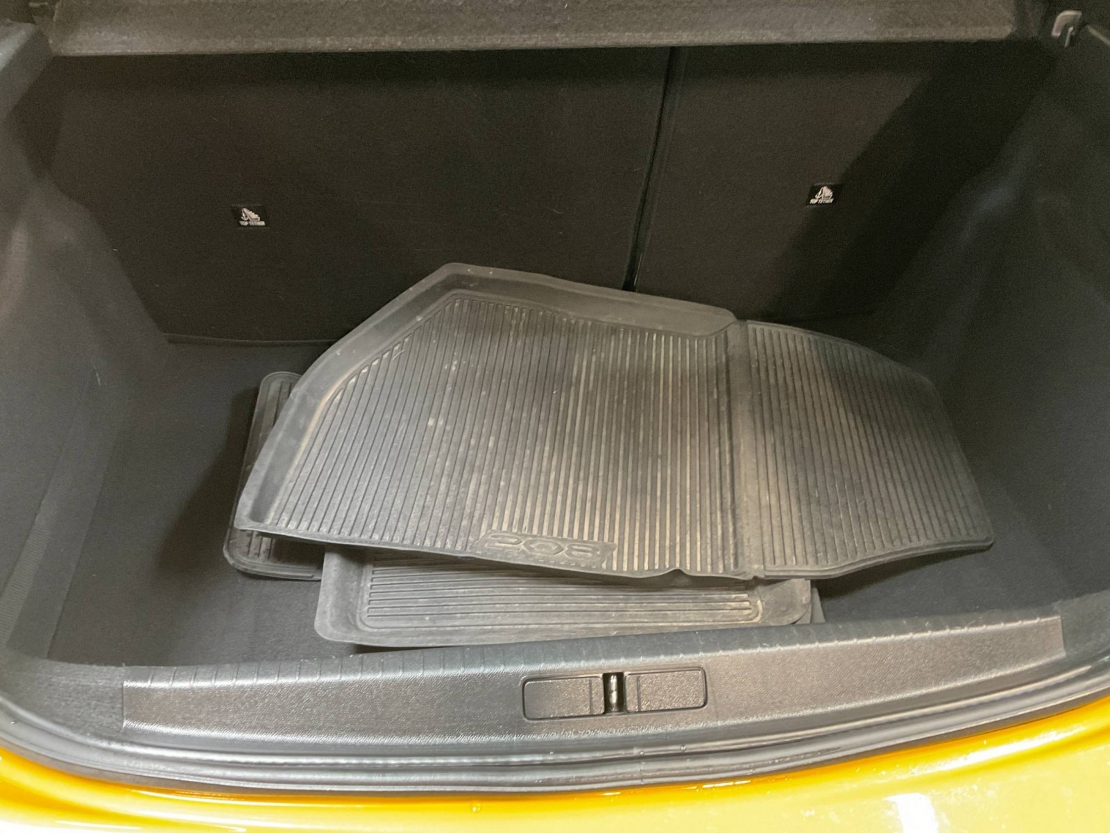 PEUGEOT - 208 - #184126 - 24