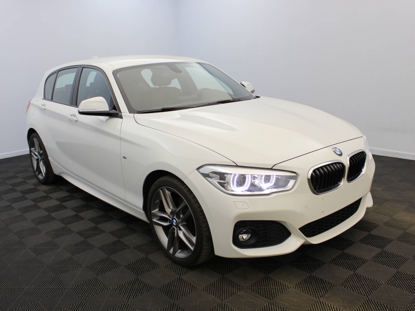 BMW - SERIE 1 F20 LCI2 - #183606 - 1