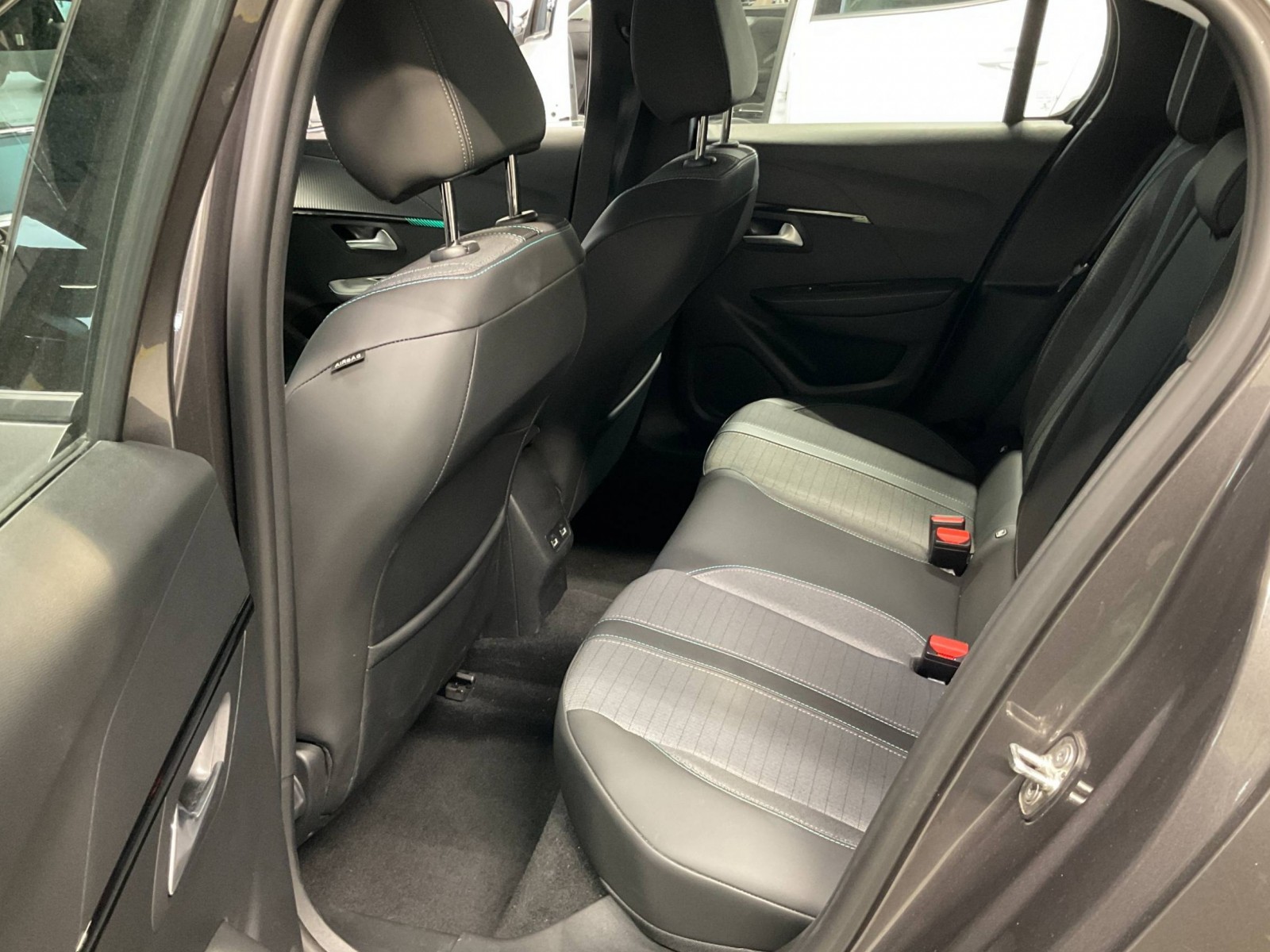PEUGEOT - 208 - #184117 - 21