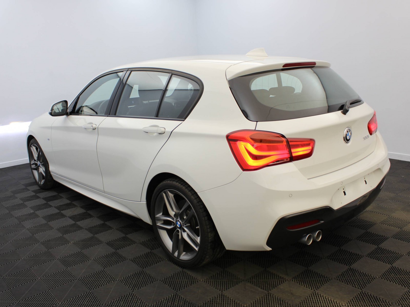 BMW - SERIE 1 F20 LCI2 - #183606 - 2