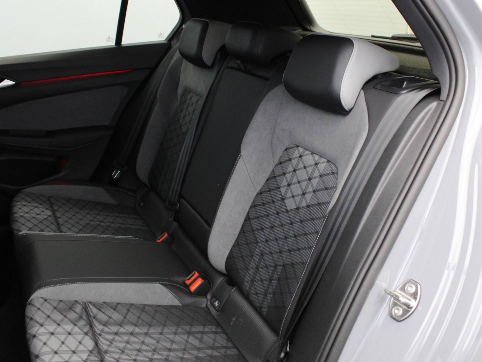 VOLKSWAGEN - GOLF - #183956 - 24