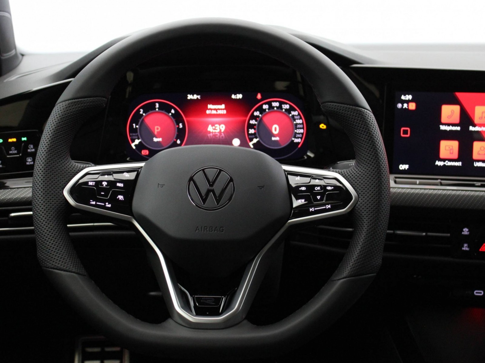 VOLKSWAGEN - GOLF - #183956 - 26