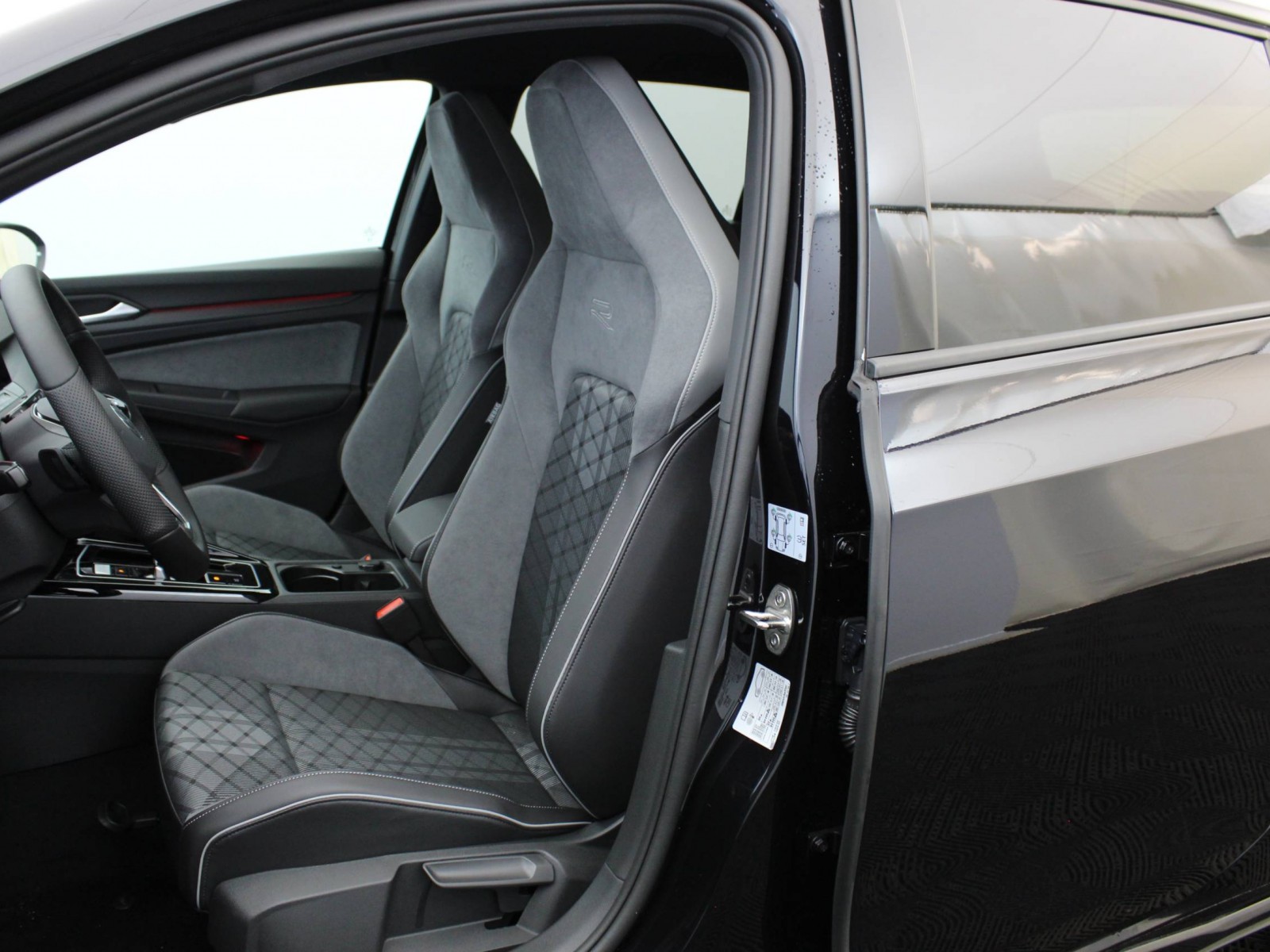 VOLKSWAGEN - GOLF - #183927 - 7