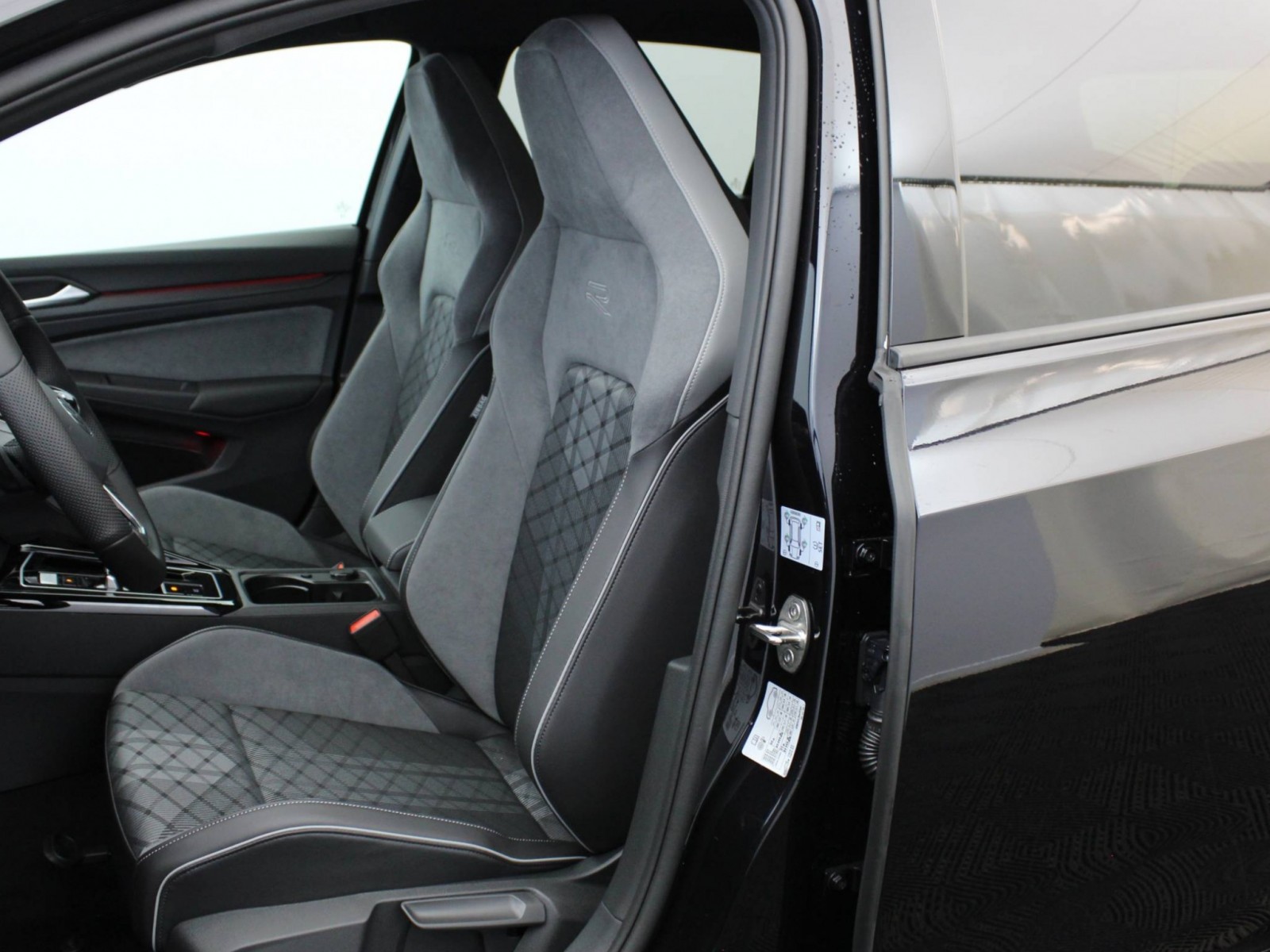 VOLKSWAGEN - GOLF - #183927 - 22