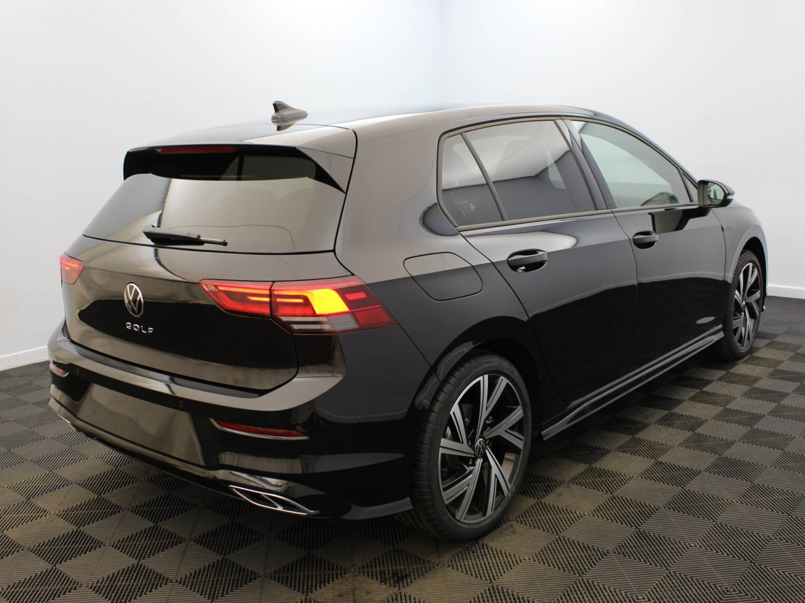VOLKSWAGEN - GOLF - #183927 - 3