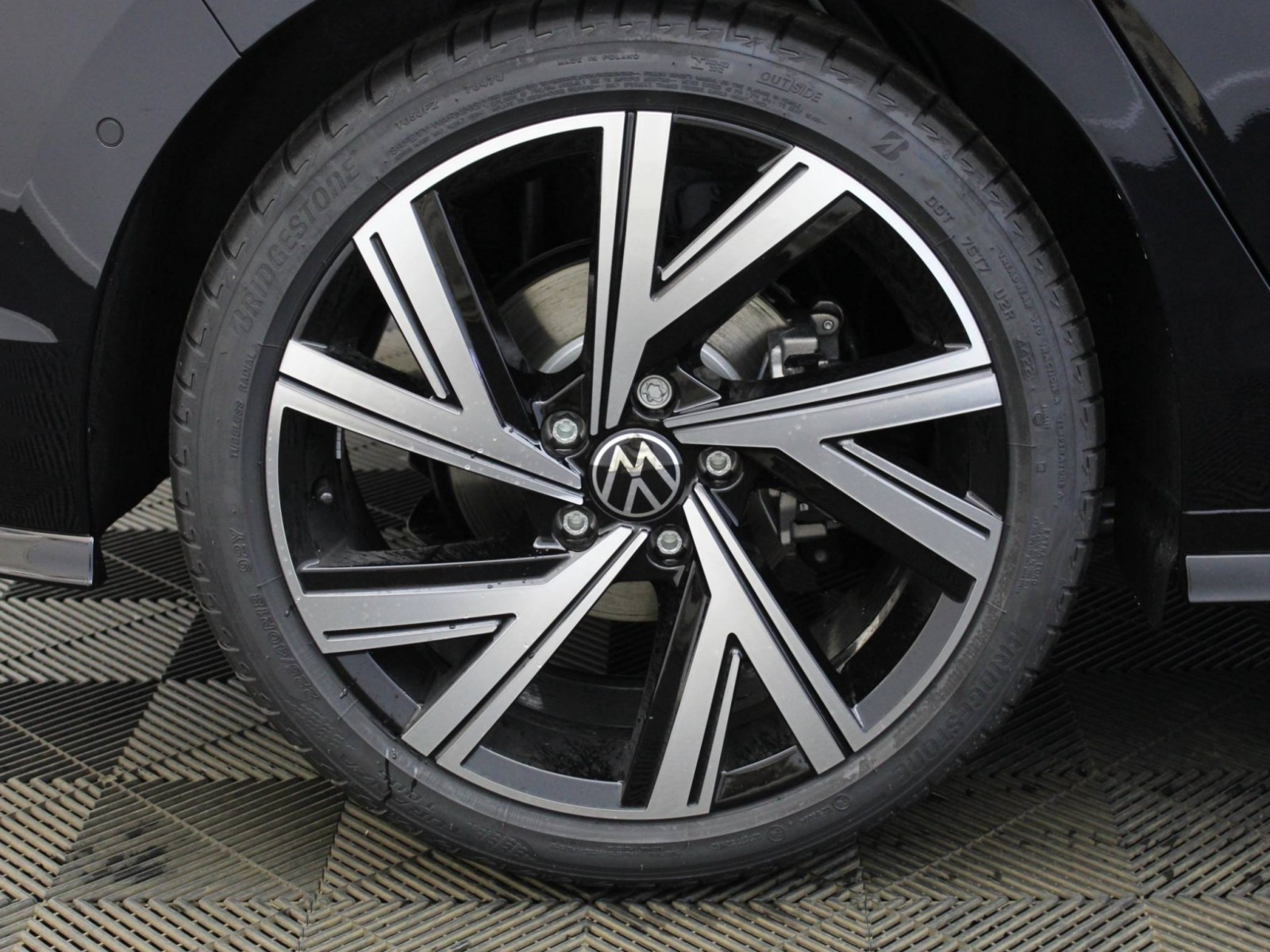 VOLKSWAGEN - GOLF - #183927 - 21