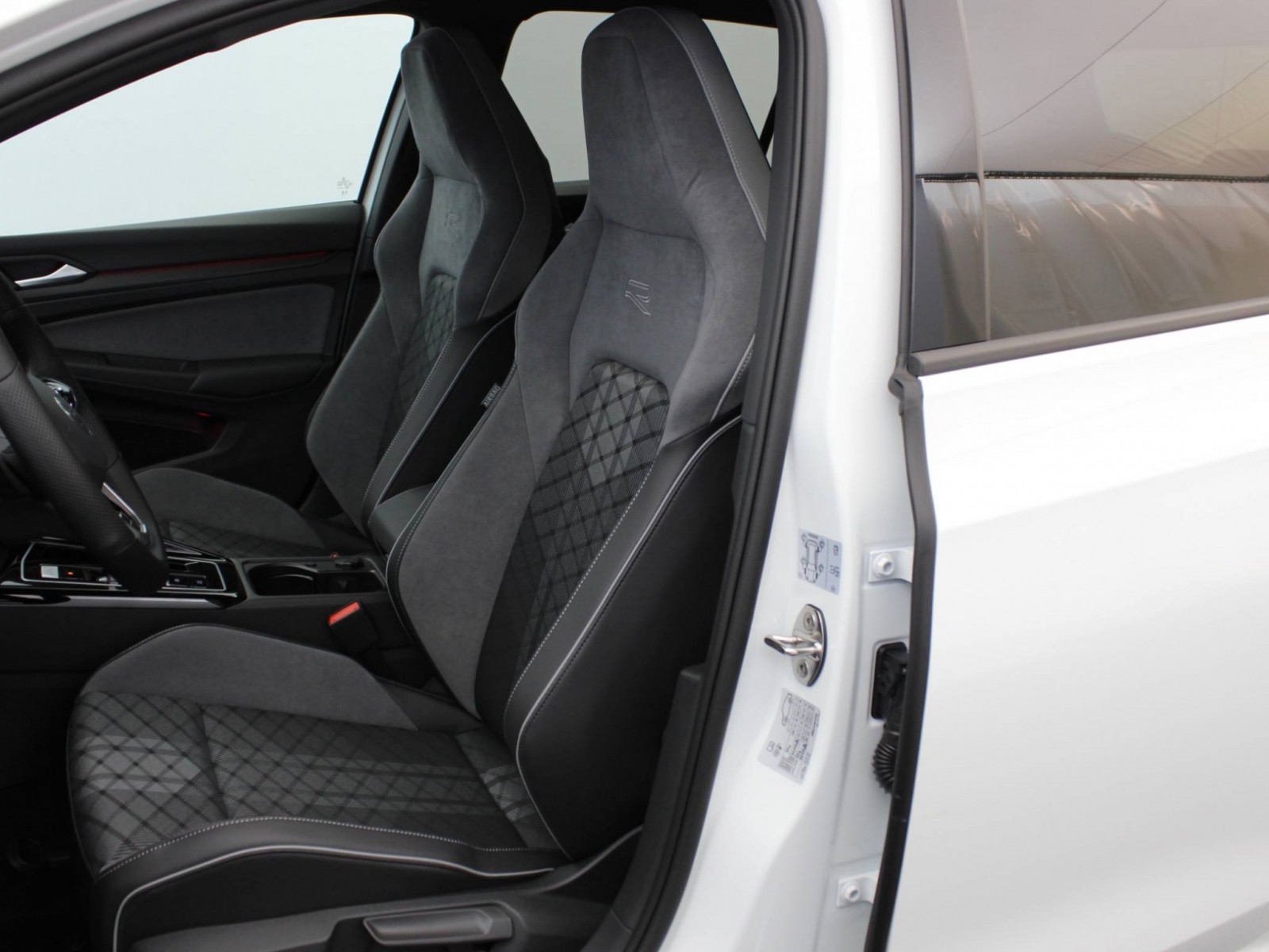 VOLKSWAGEN - GOLF - #183923 - 22