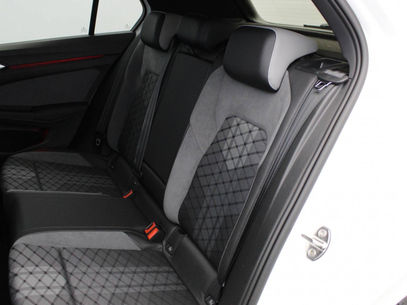 VOLKSWAGEN - GOLF - #183923 - 23