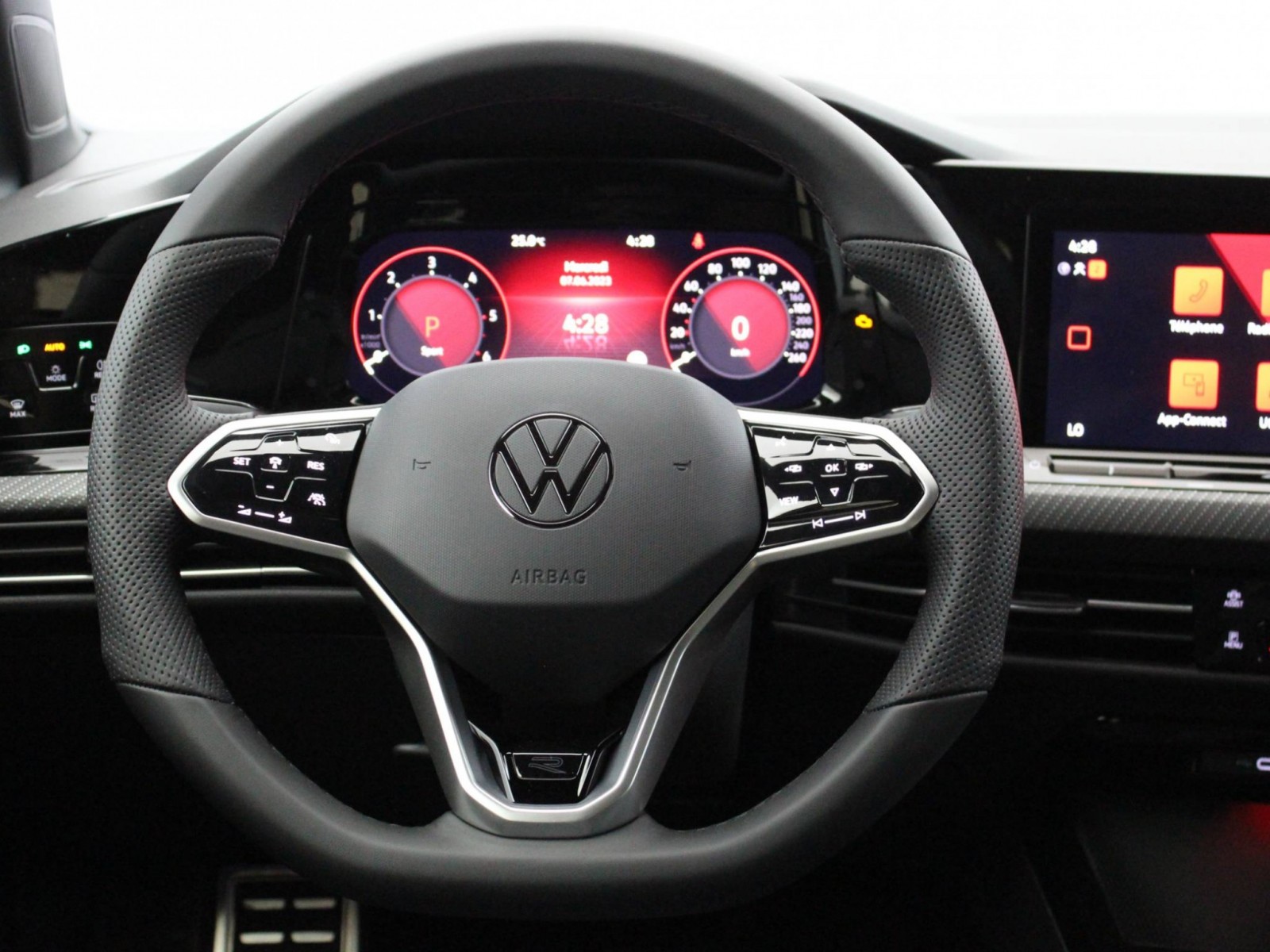 VOLKSWAGEN - GOLF - #183923 - 25