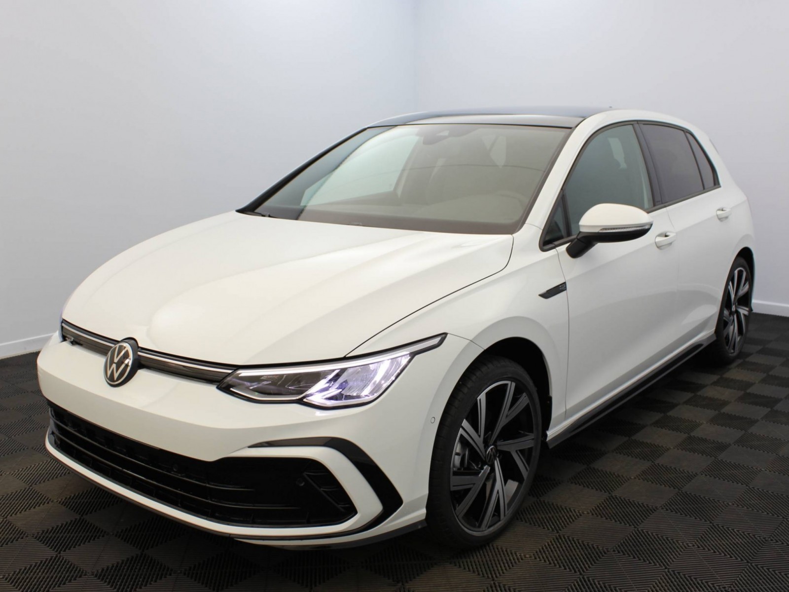 VOLKSWAGEN - GOLF - #183953 - 16