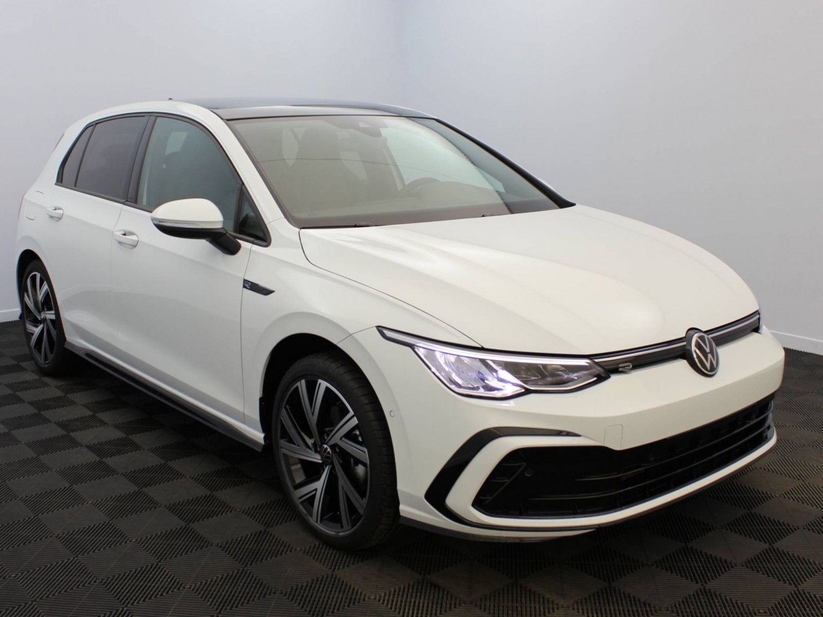 VOLKSWAGEN - GOLF - #183953 - 17