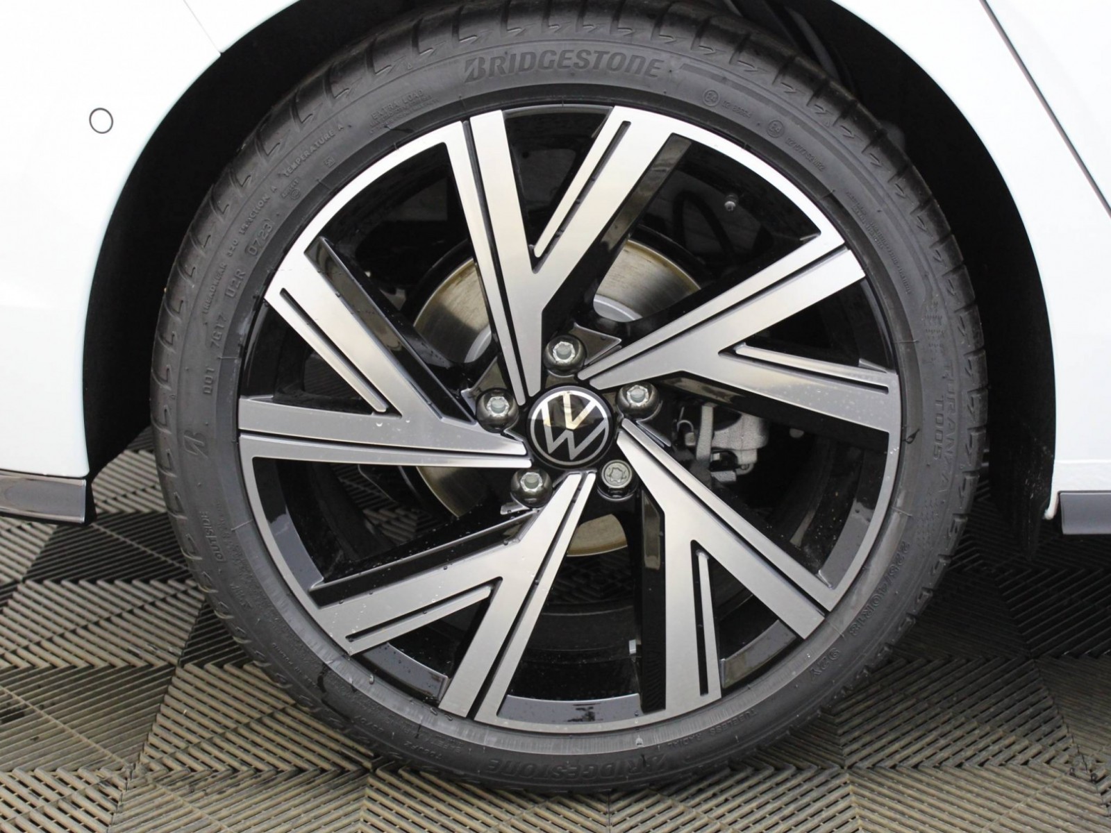 VOLKSWAGEN - GOLF - #183953 - 22