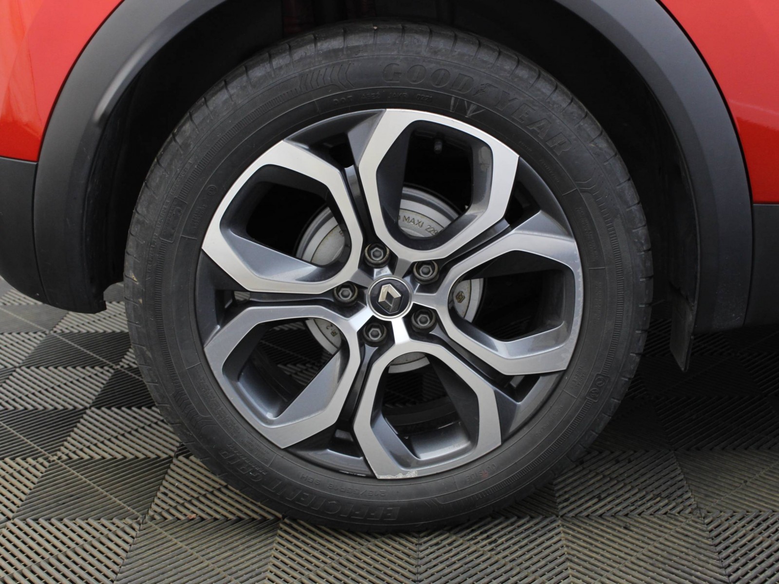RENAULT - CAPTUR - #183304 - 6