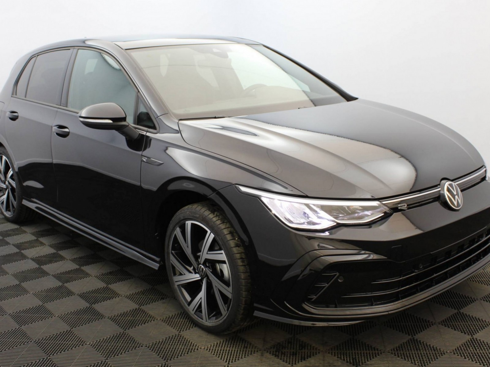 VOLKSWAGEN - GOLF - #183954 - 17