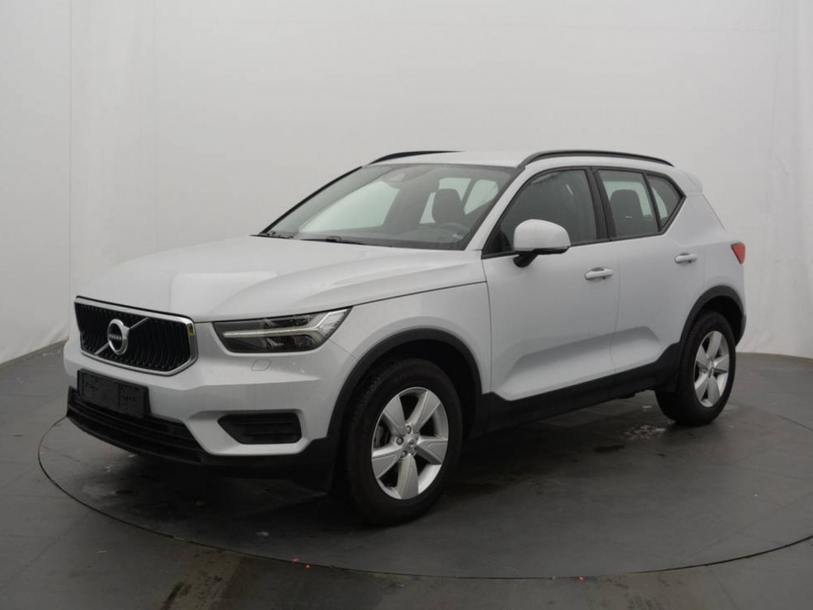 VOLVO - XC40 - #182987 - 15