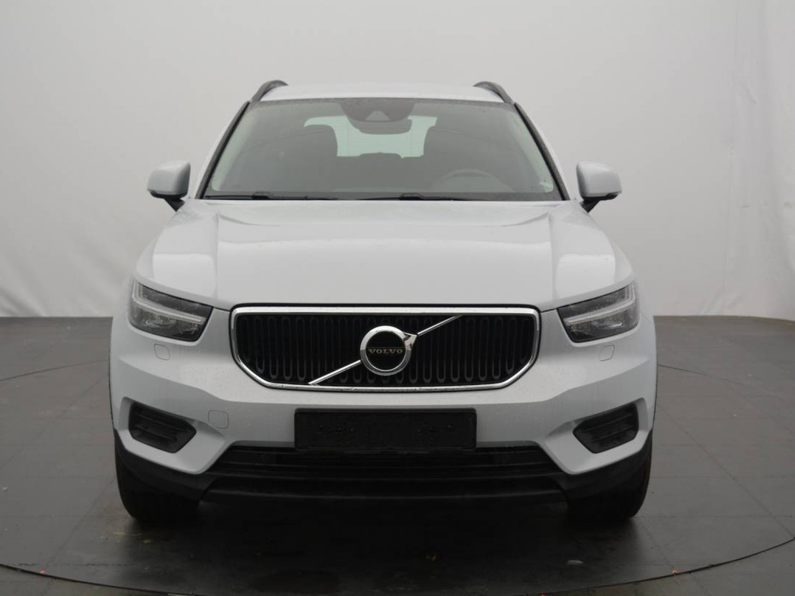 VOLVO - XC40 - #182987 - 4
