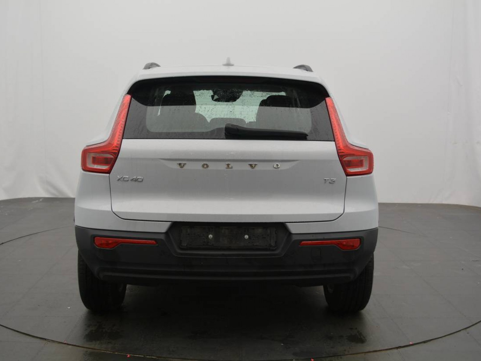 VOLVO - XC40 - #182987 - 5