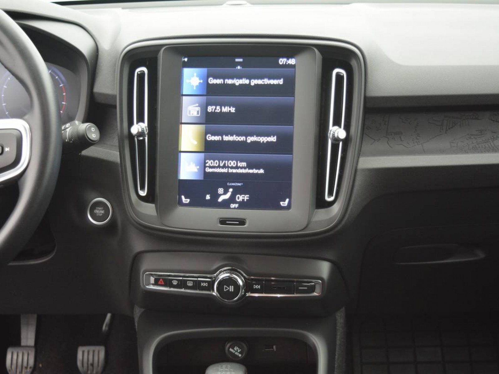VOLVO - XC40 - #182987 - 11