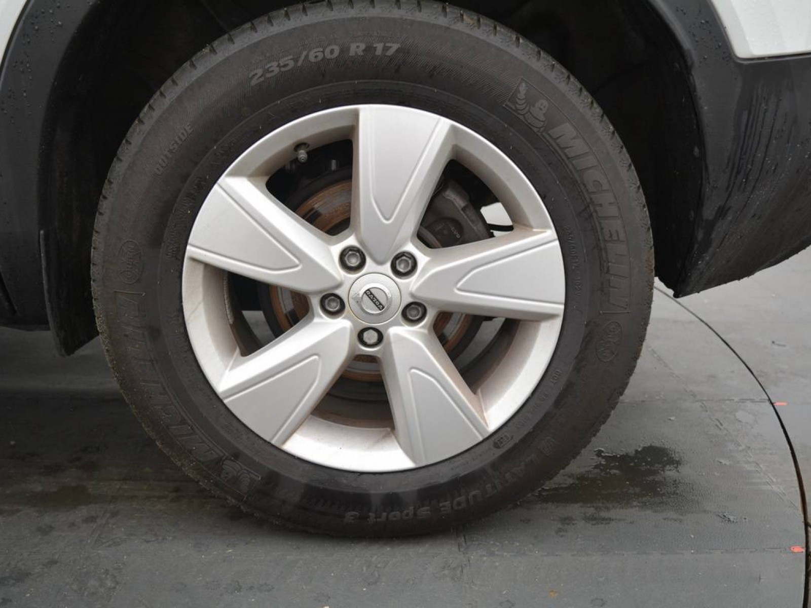 VOLVO - XC40 - #182992 - 6