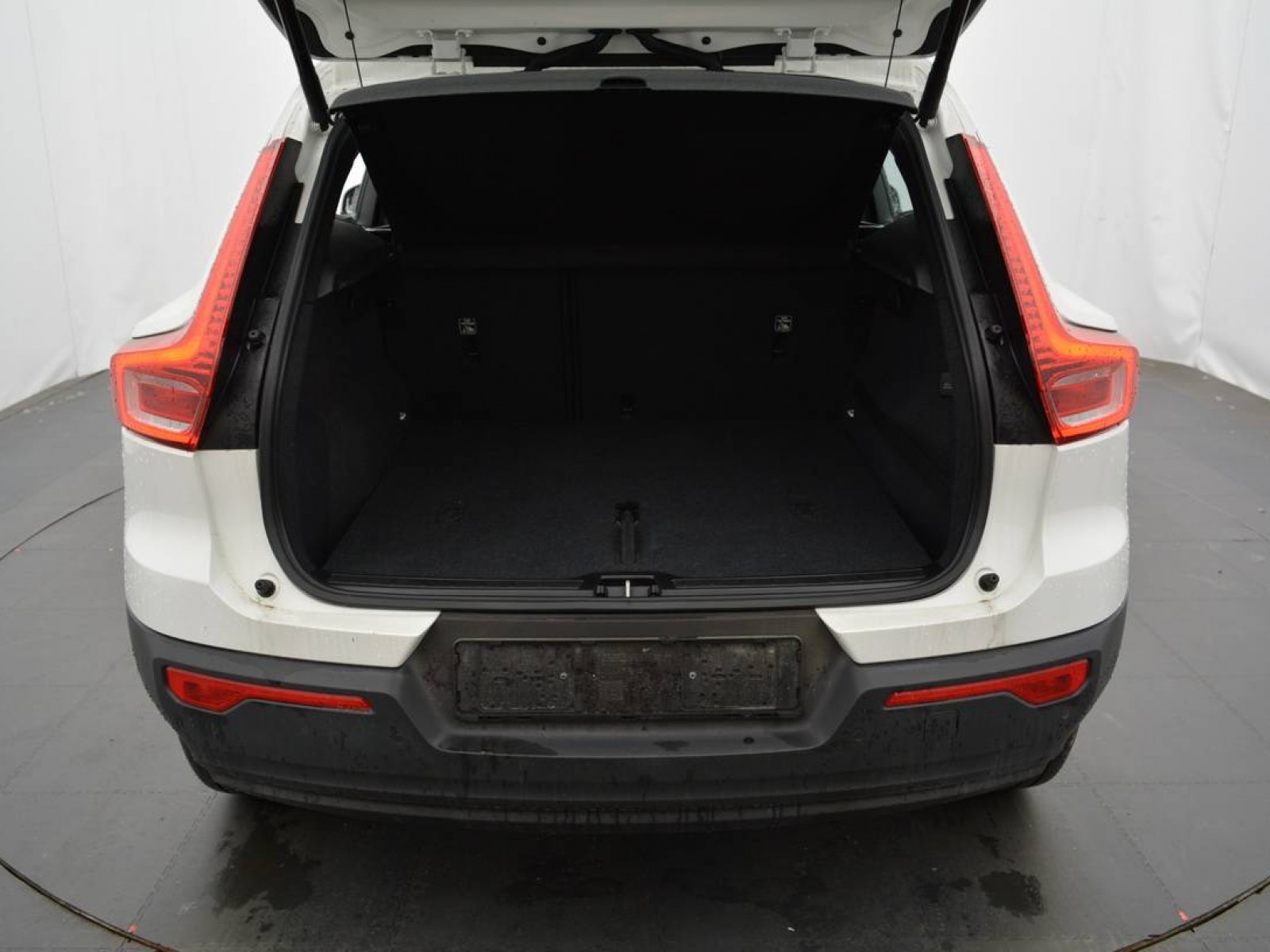 VOLVO - XC40 - #182992 - 13