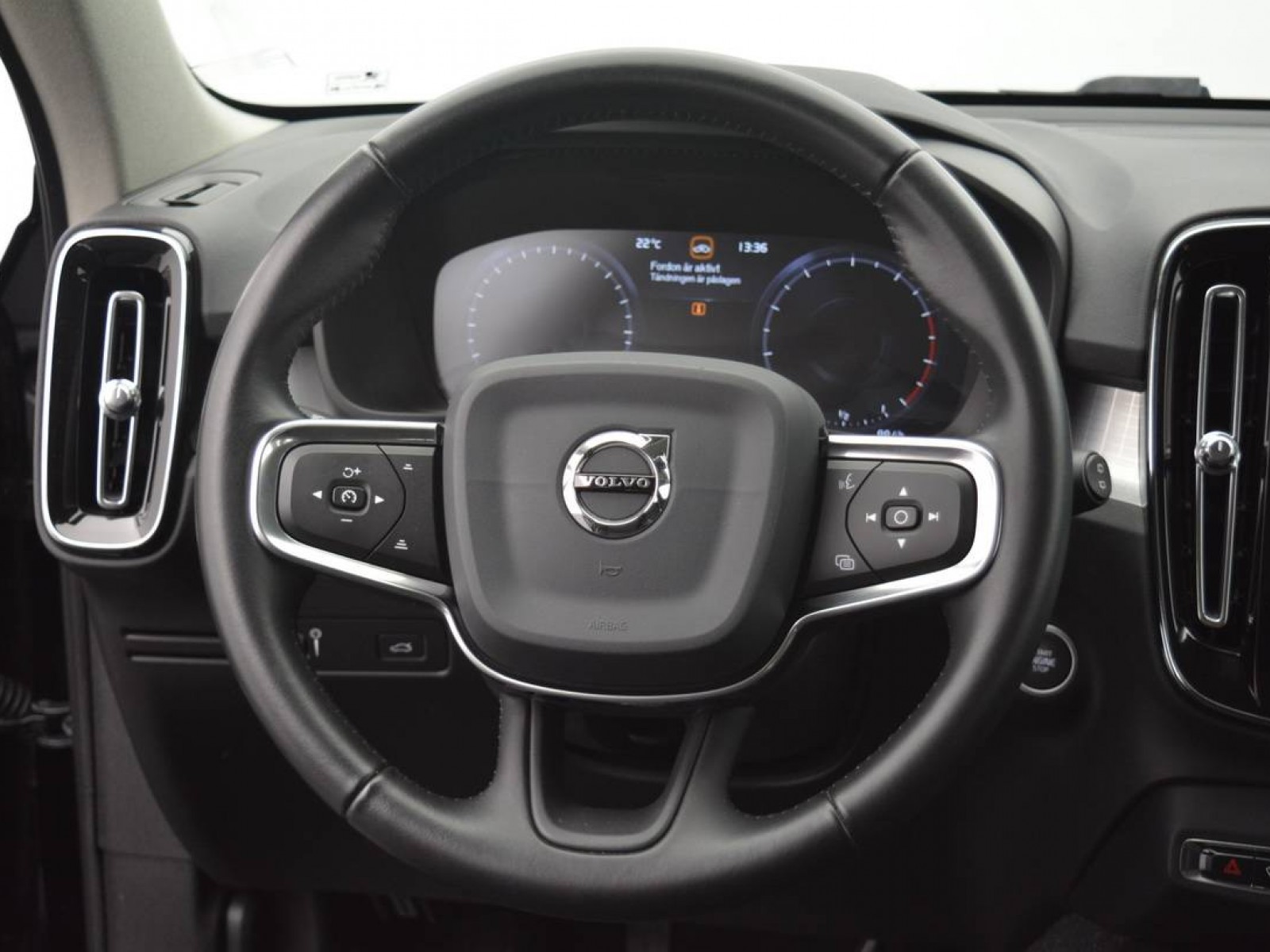 VOLVO - XC40 - #182986 - 10