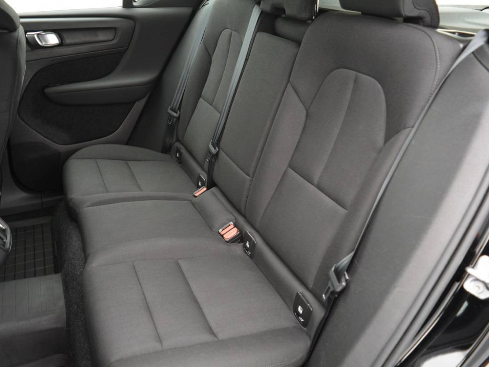 VOLVO - XC40 - #182986 - 8