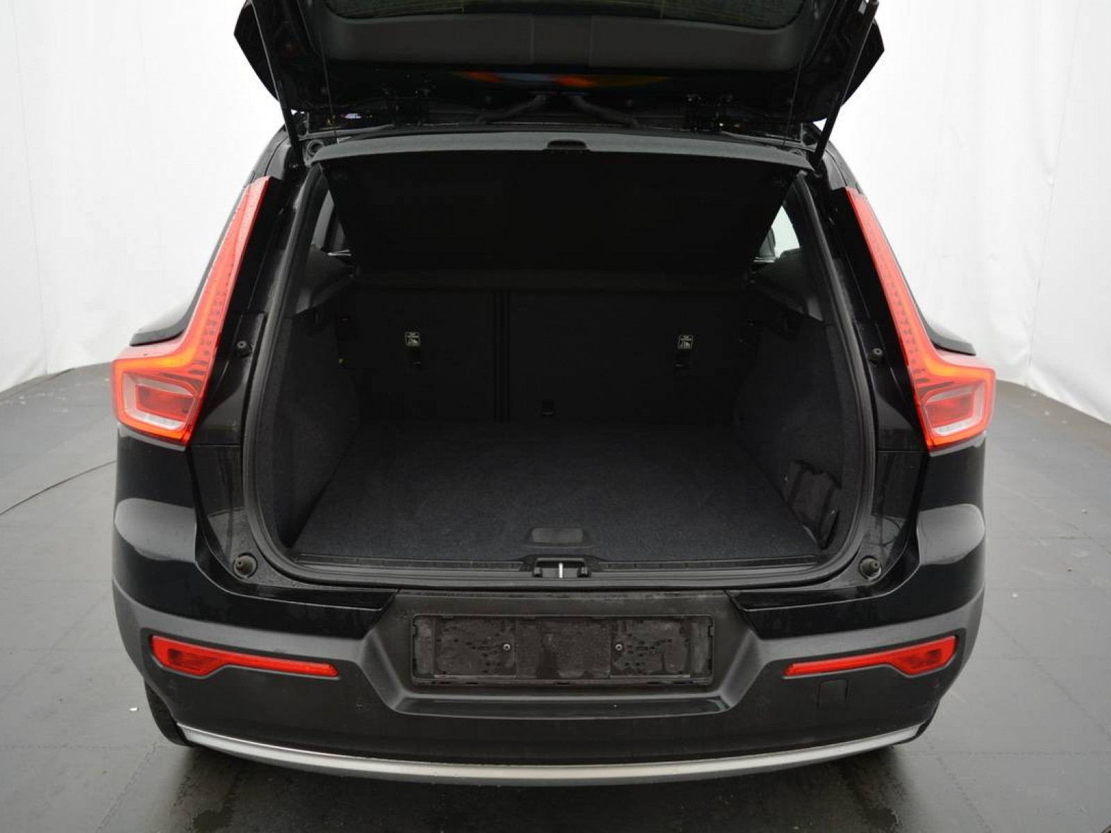 VOLVO - XC40 - #182986 - 13