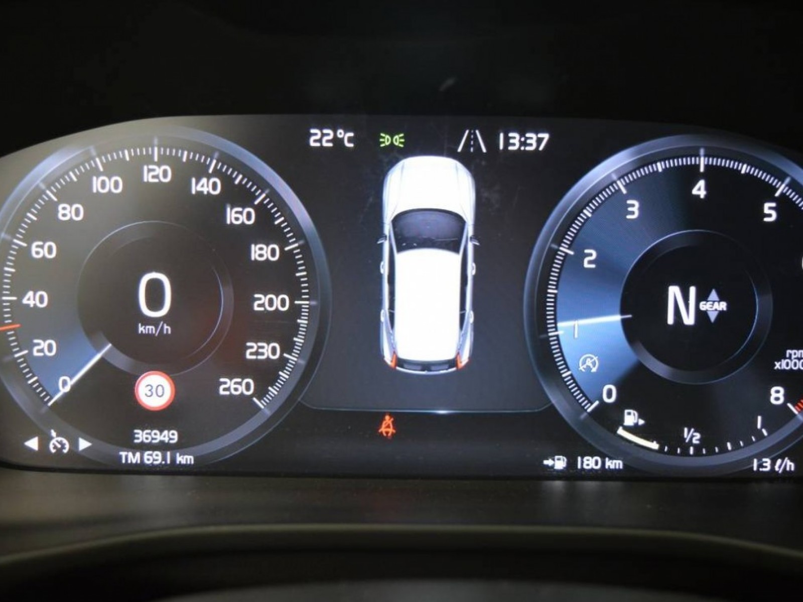 VOLVO - XC40 - #182986 - 27