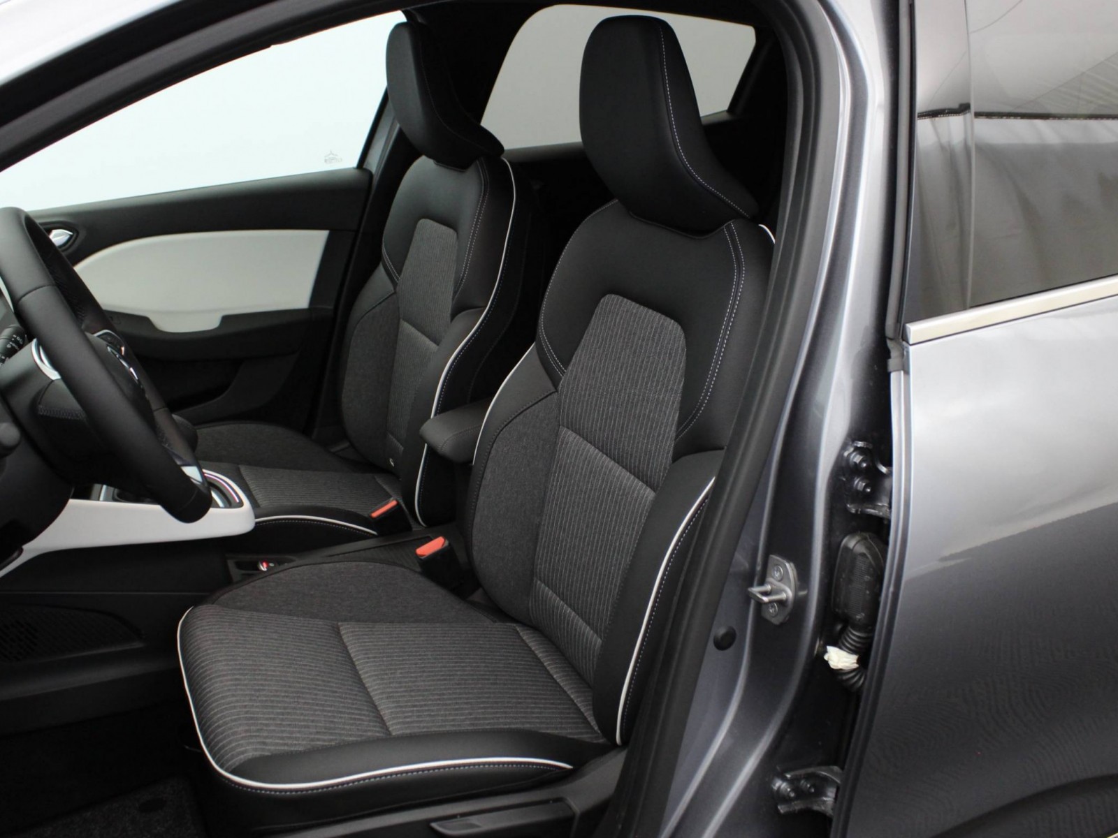 RENAULT - CLIO V - #183461 - 19