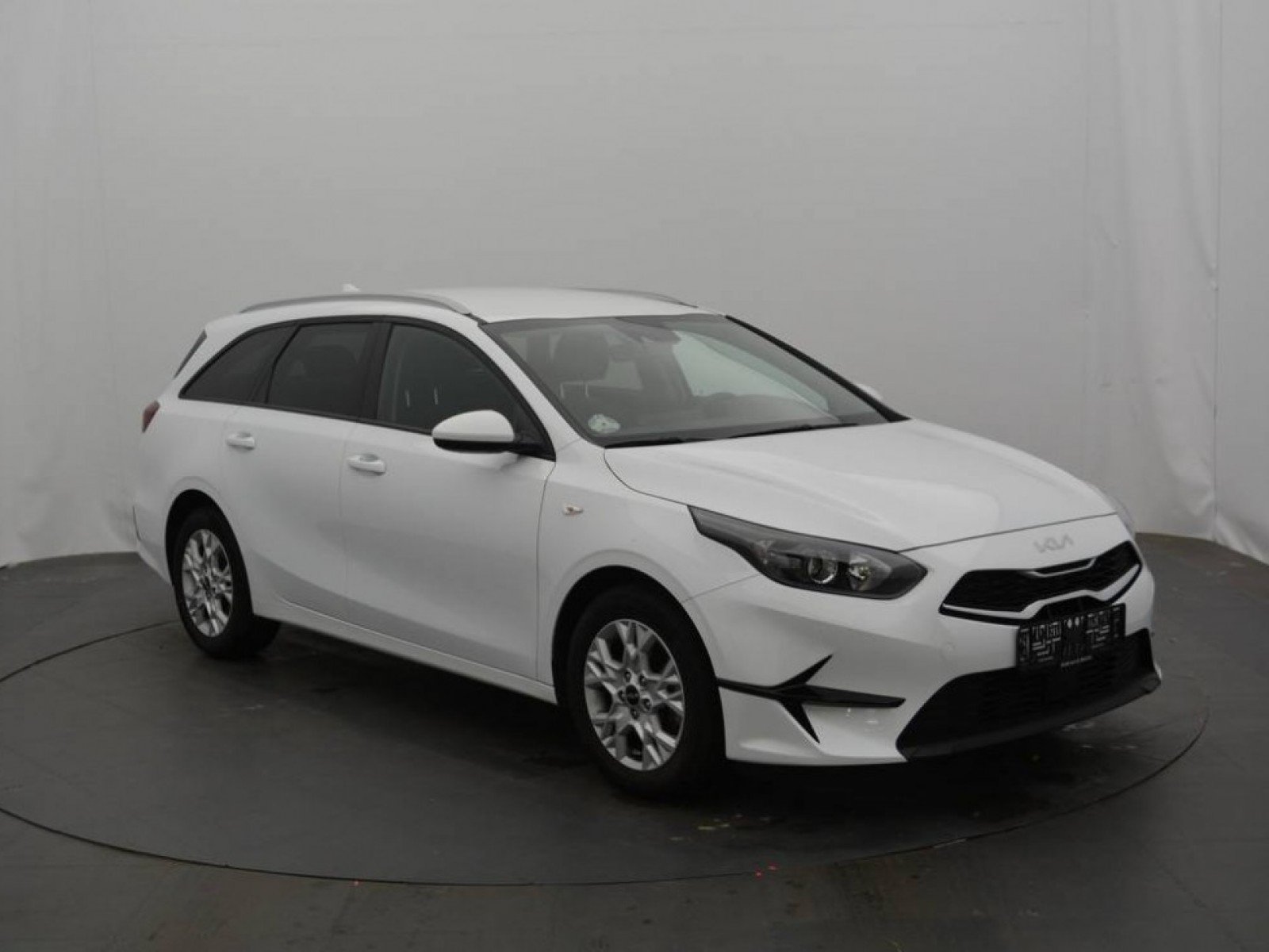 KIA - CEED SW - #181663 - 16