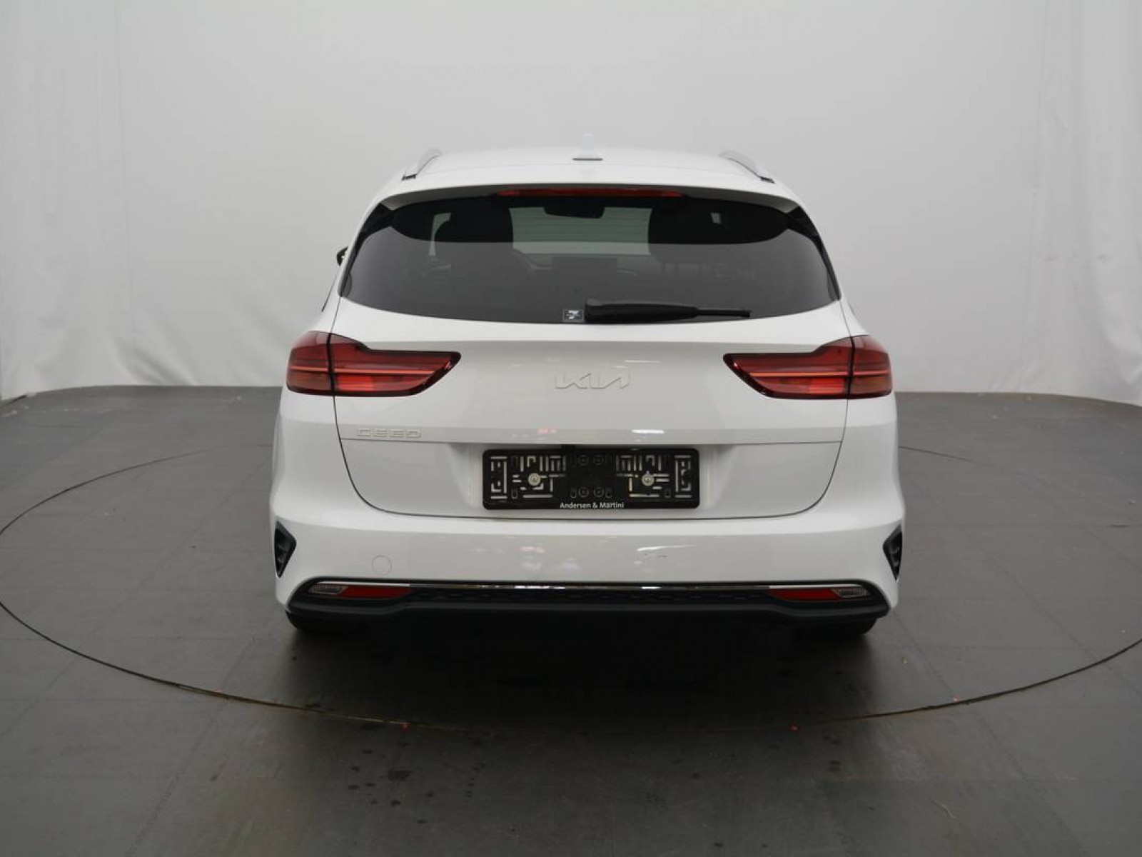 KIA - CEED SW - #181663 - 5