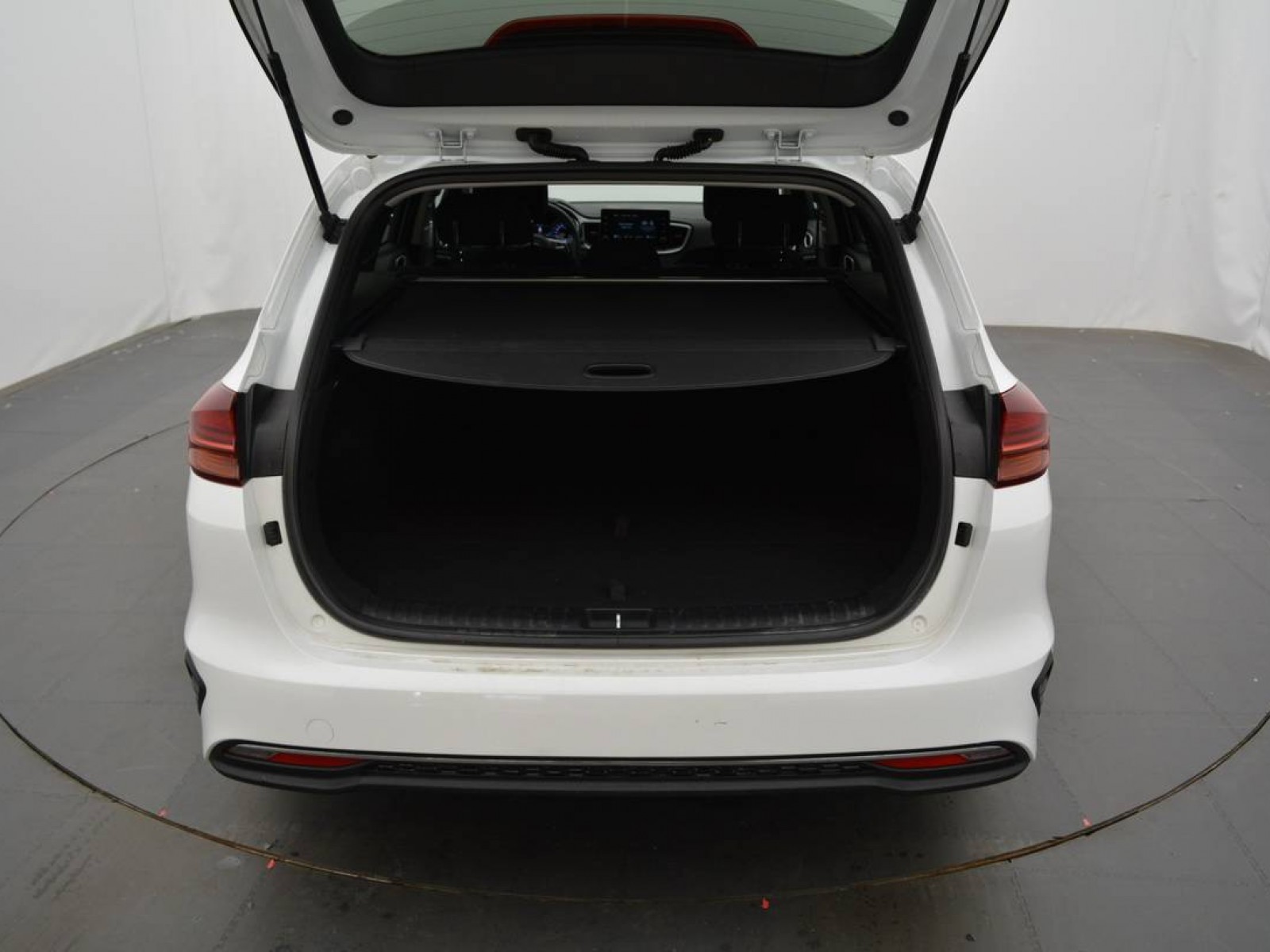 KIA - CEED SW - #181663 - 13